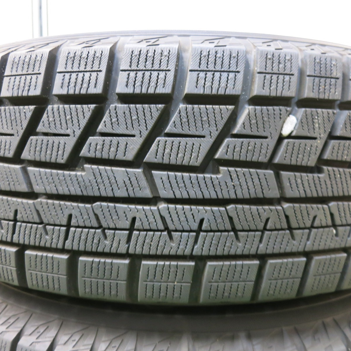 [送料無料] 超バリ溝！22年！キレイ！9.5分以上★ライズ ロッキー等 195/65R16 スタッドレス ヨコハマ アイスガード iG60 EuroSpeed MANARAY SPORT PCD100/5H★4120403SYス
