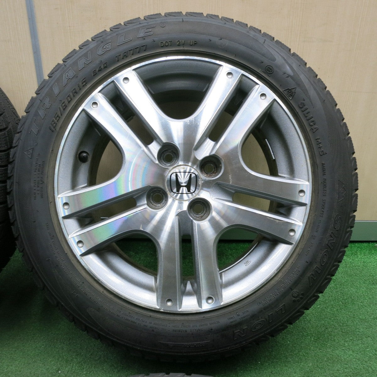*送料無料* 4本価格★ホンダ フィット 純正 185/60R15 スタッドレス トライアングル SNOW LION 15インチ PCD100/4H★4032602TNス