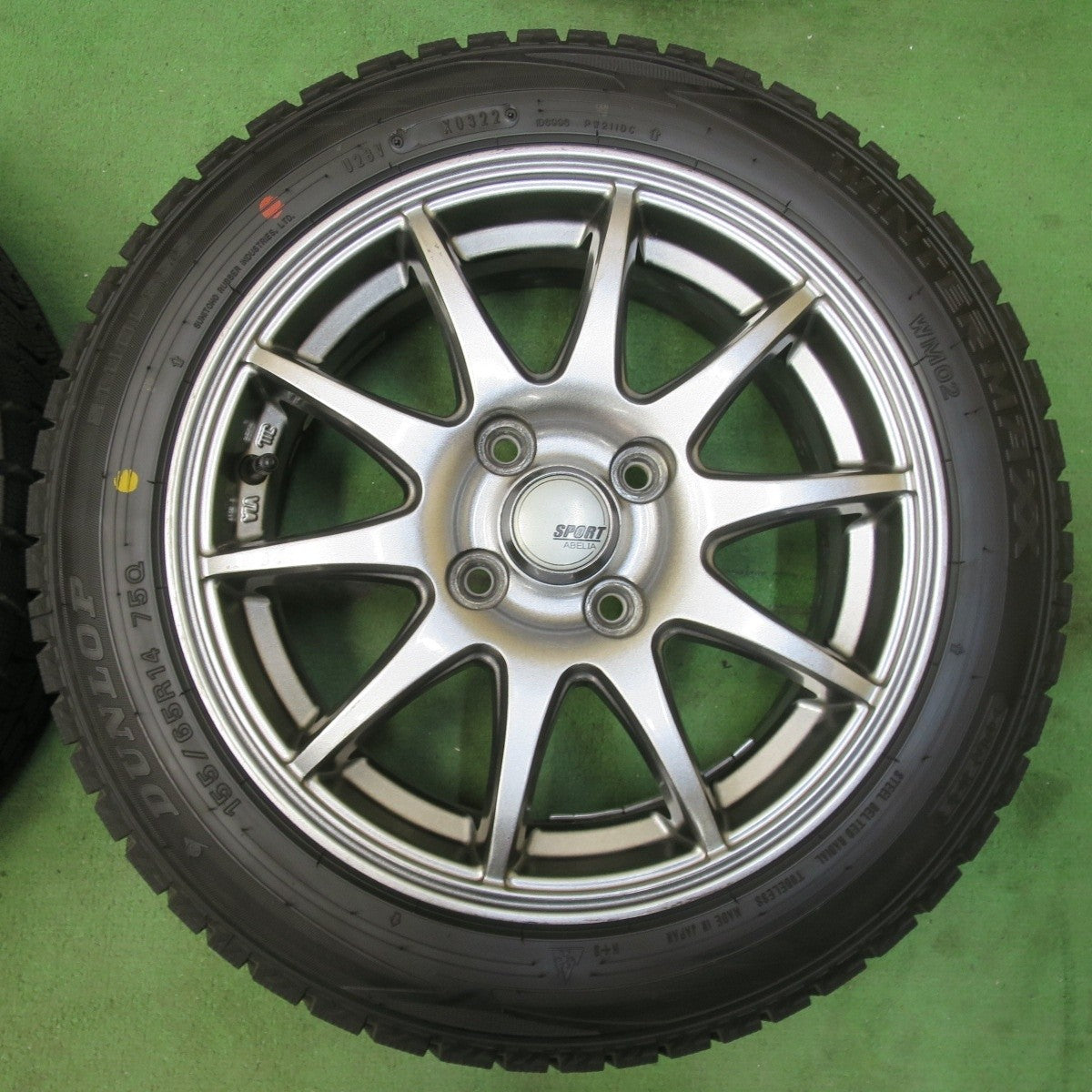 バリ溝！22年！9.5分以上★スタッドレス 155/65R14 ダンロップ ウインターマックス WM02 SPORT ABELIA スポルト アベリア 14インチ PCD100/4H★5032909イス