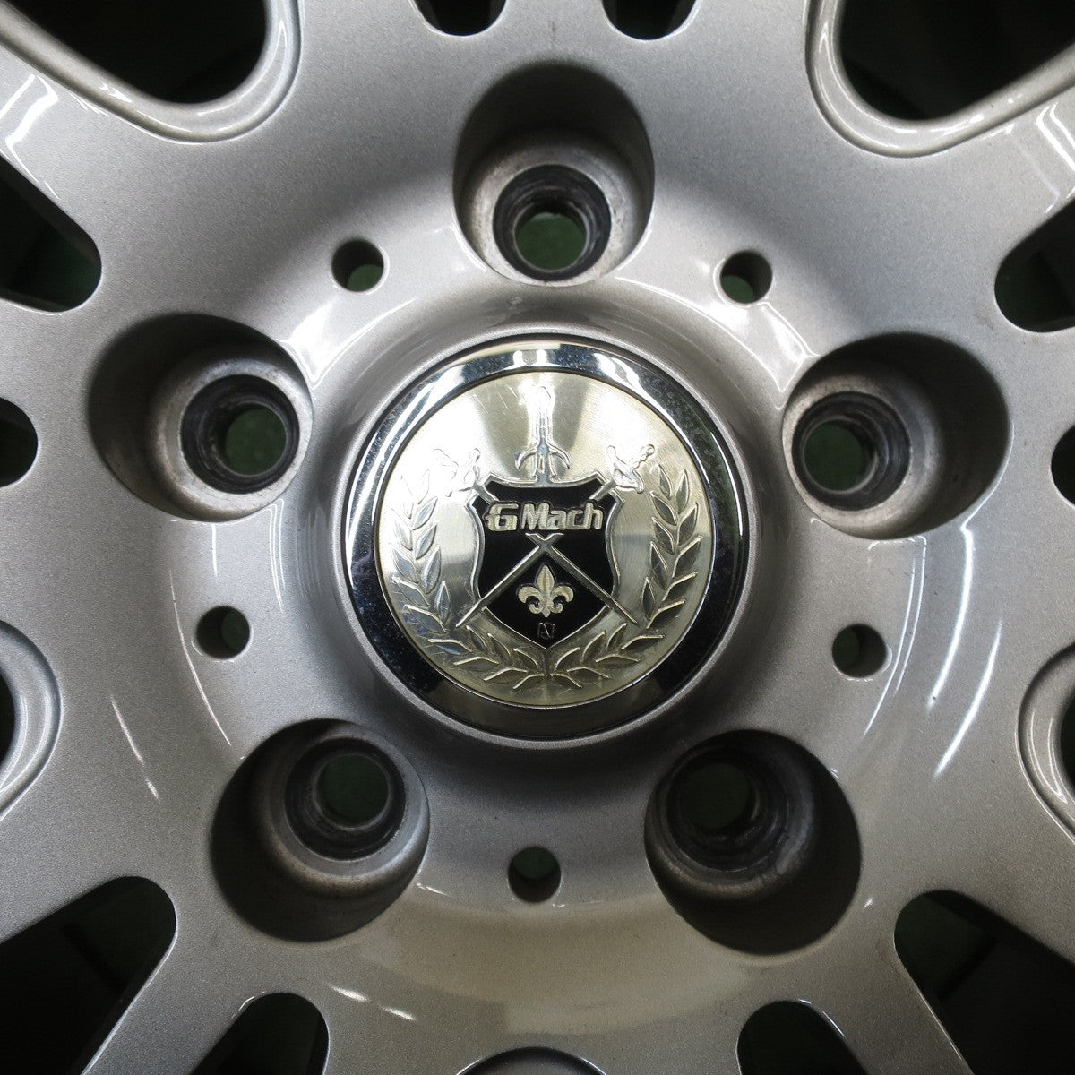 バリ溝！キレイ！9分◎スタッドレス 205/60R16 グッドイヤー アイスナビ6 GMach 社外 アルミ 16インチ PCD114.3/5H◎6101201NJス