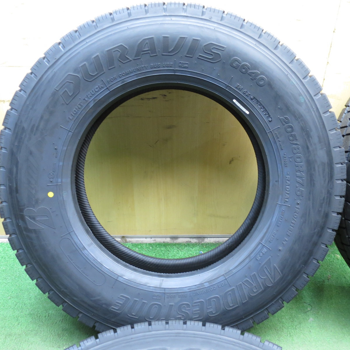 *送料無料* 未使用！24年★トラック タイヤ 205/80R17.5 120/118N ブリヂストン デュラビス G640 DURAVIS 17.5インチ★4041608クノタ