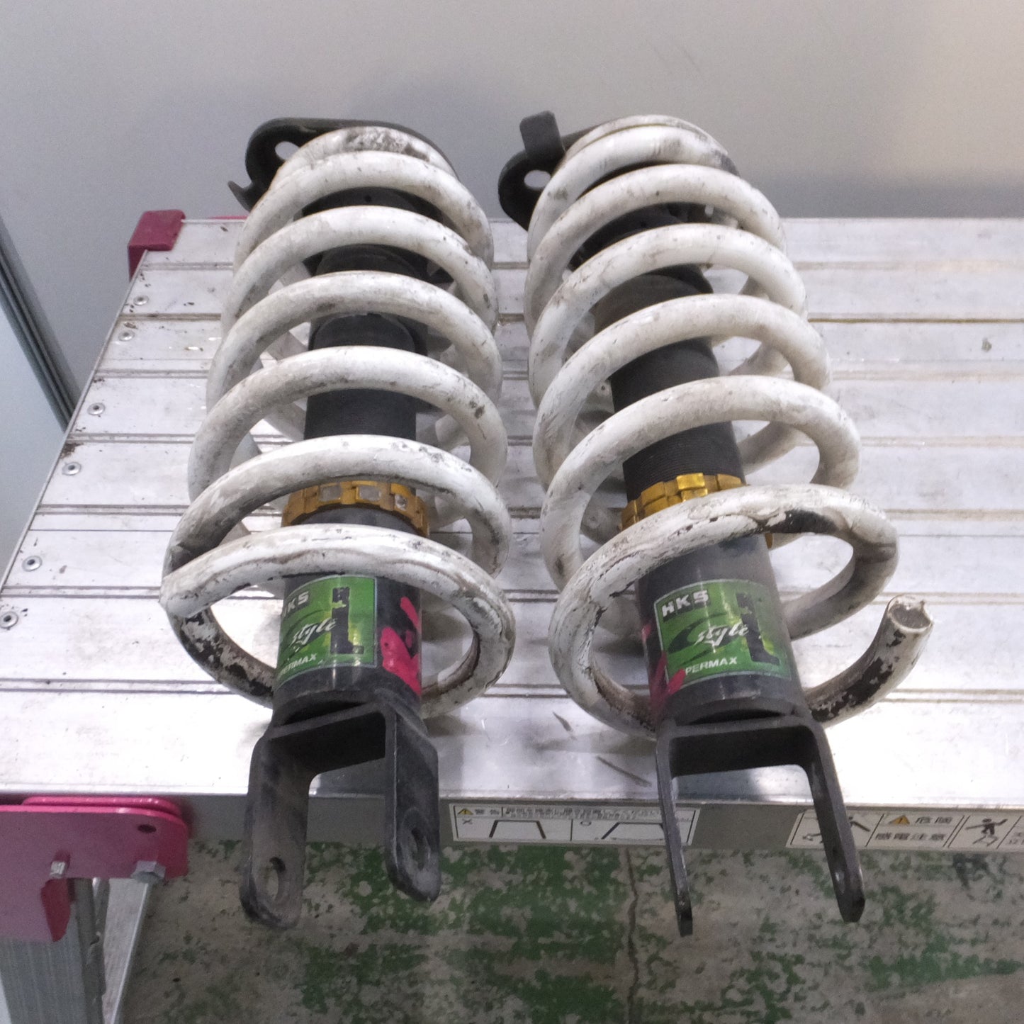 [送料無料] ◆エルグランド E51 HKS サスペンション ハイパーマックス S スタイルL 車高調 型式 不明 現状品◆