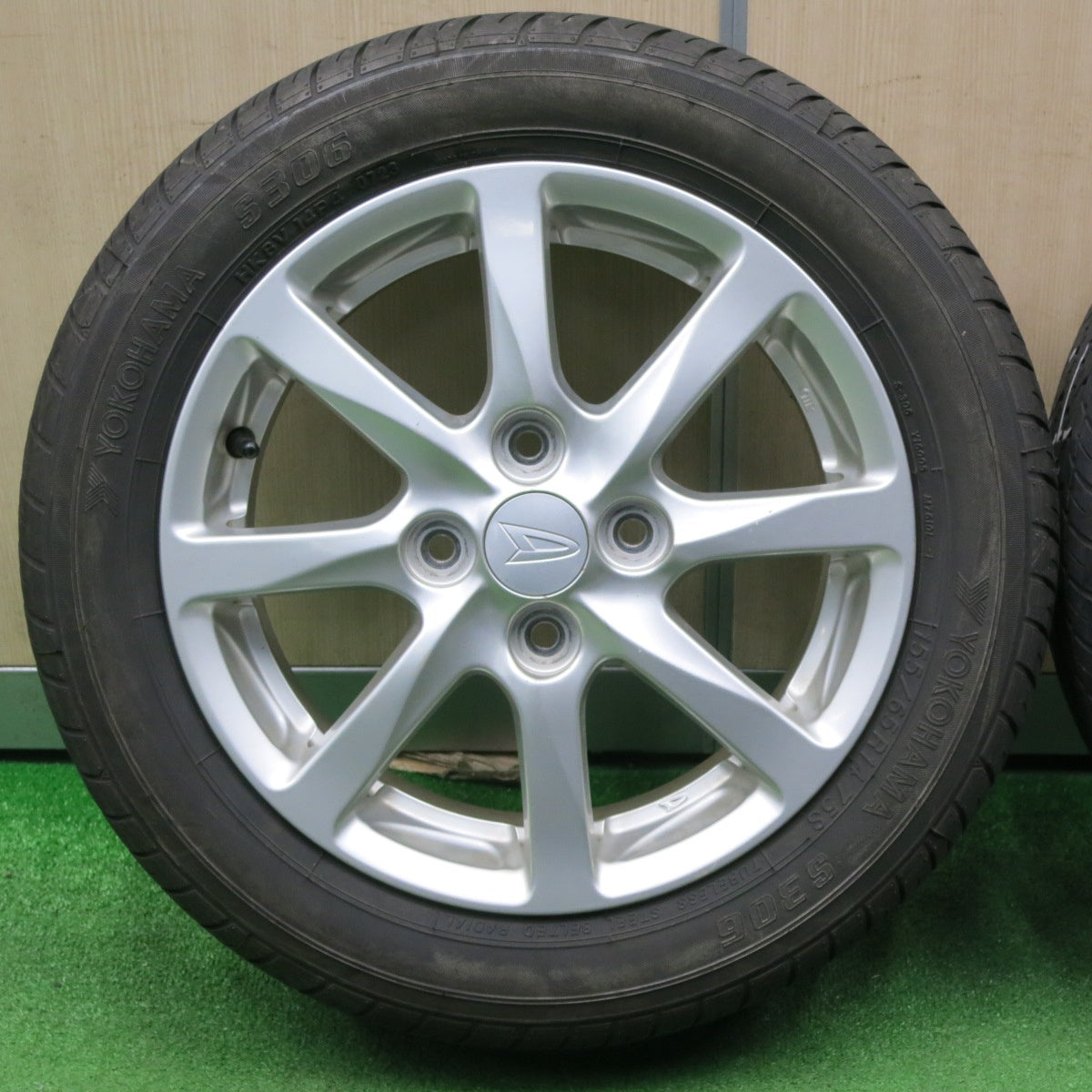 [送料無料] 超バリ溝！23年！ほぼ10分★ダイハツ タント ムーヴ 等 純正 155/65R14 ヨコハマ S306 14インチ PCD100/4H★5010206NJノ