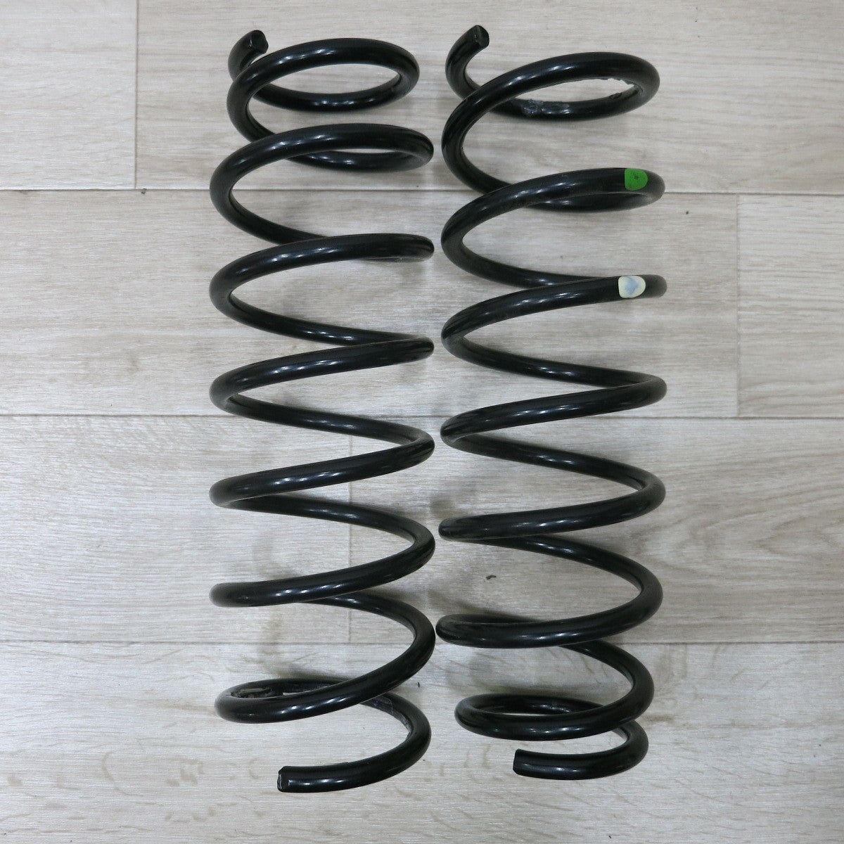 [送料無料] ◆スズキ ジムニー シエラ JB74W 純正 ショック アブソーバー スプリング 41600-78R00 41700-78R00 サスペンション◆