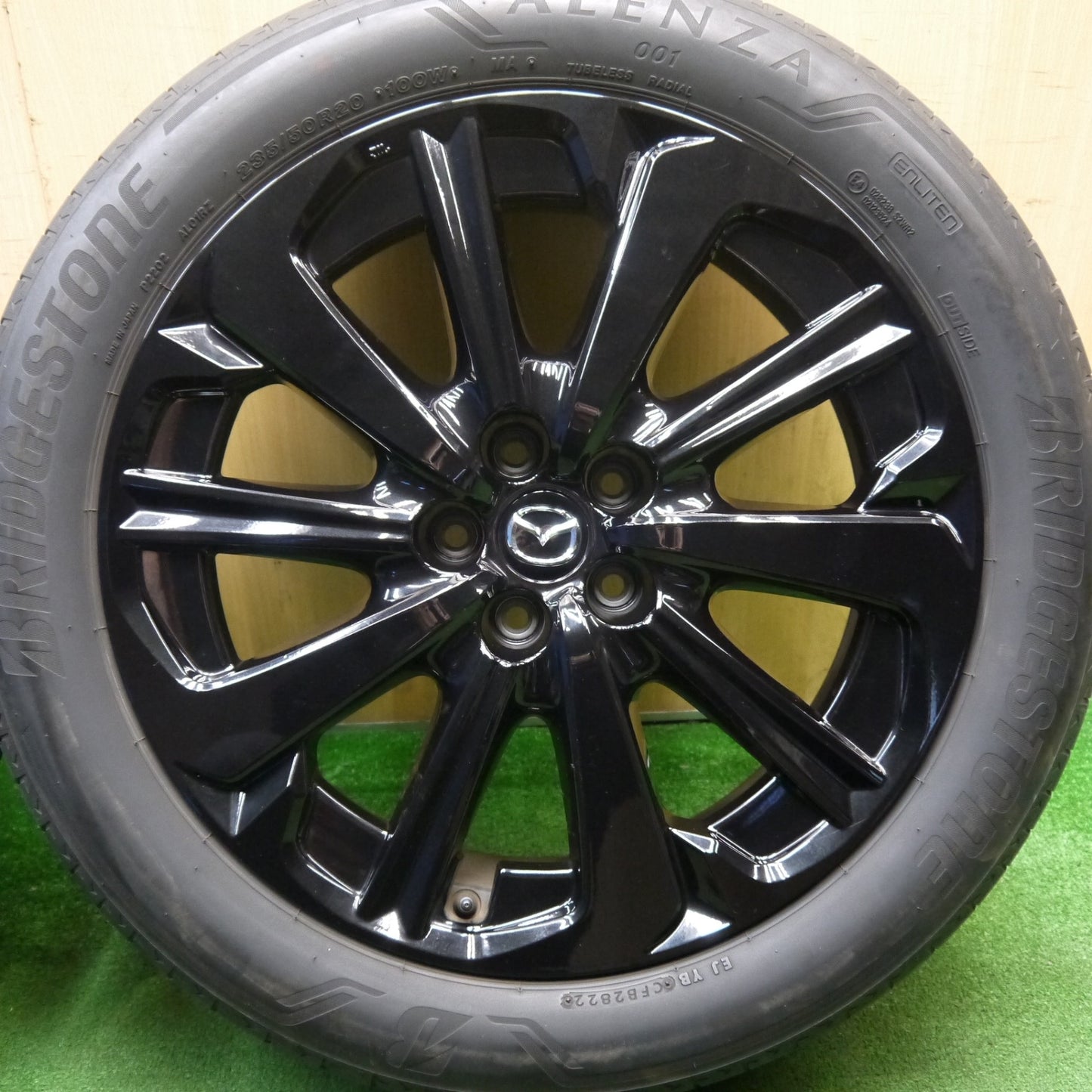 [送料無料] バリ溝！22年！8.5分★マツダ CX-60 プレミアム スポーツ 最高峰 グレード 純正 235/50R20 ブリヂストン アレンザ 001 20インチ CX60 PCD114.3/5H★5031904Hノ