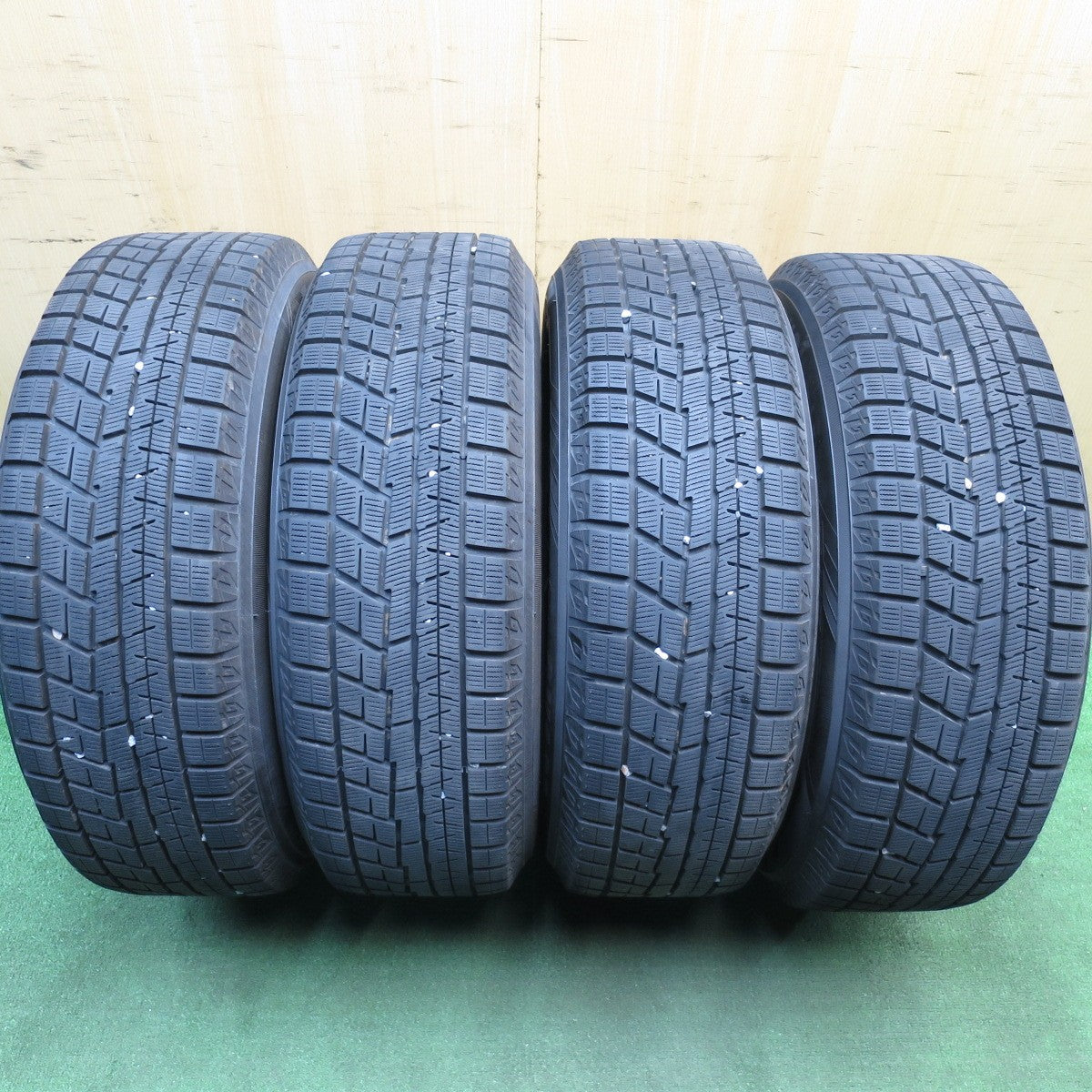 [送料無料] バリ溝！22年！キレイ！9.5分以上★スタッドレス 205/65R16 ヨコハマ アイスガード iG60 STRANGER ストレンジャー 16インチ PCD114.3/5H★5031011Hス