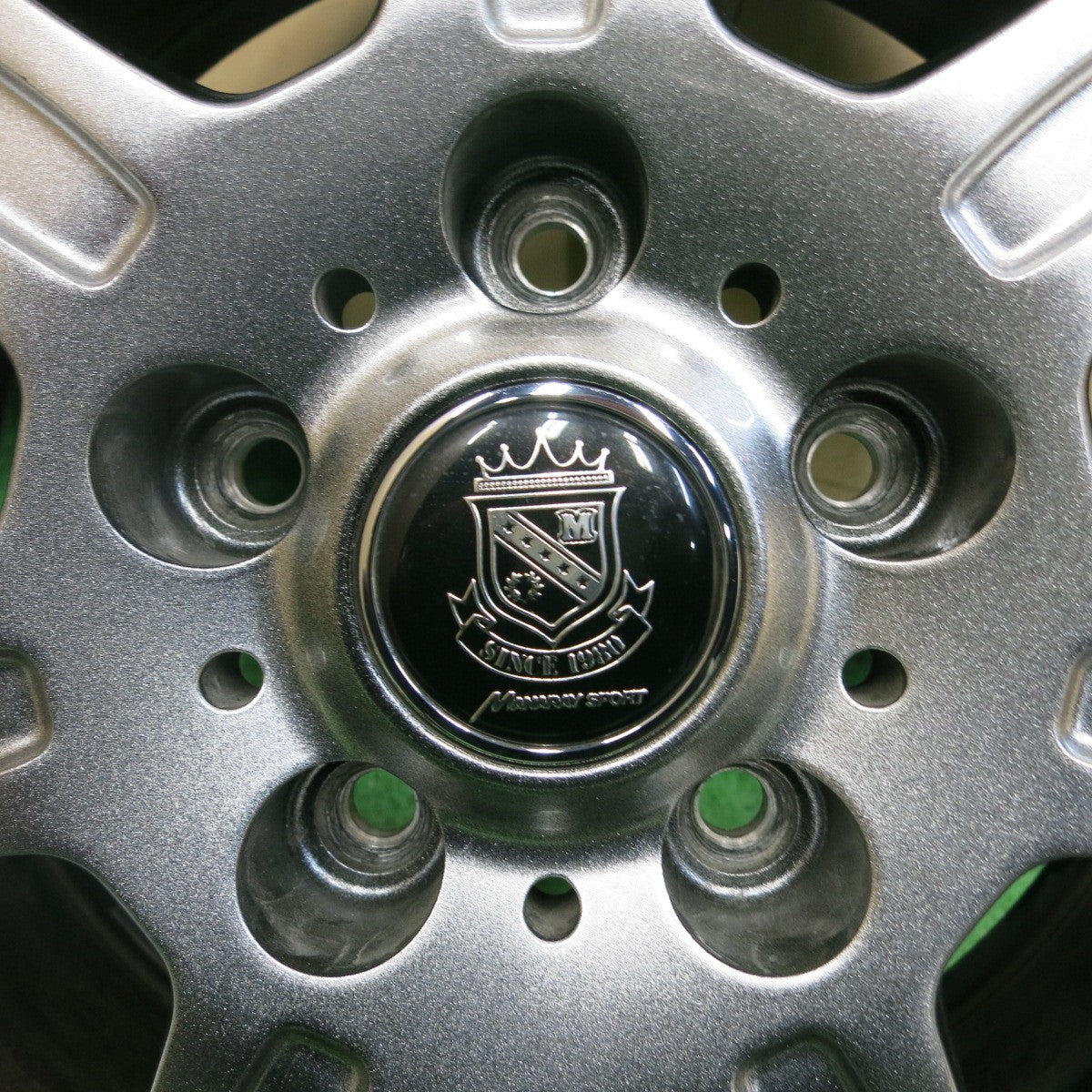 [送料無料] キレイ★MANARAY SPORT マナレイスポーツ 15インチ ホイール 15×6J PCD114.3/5H★4101811SYホ