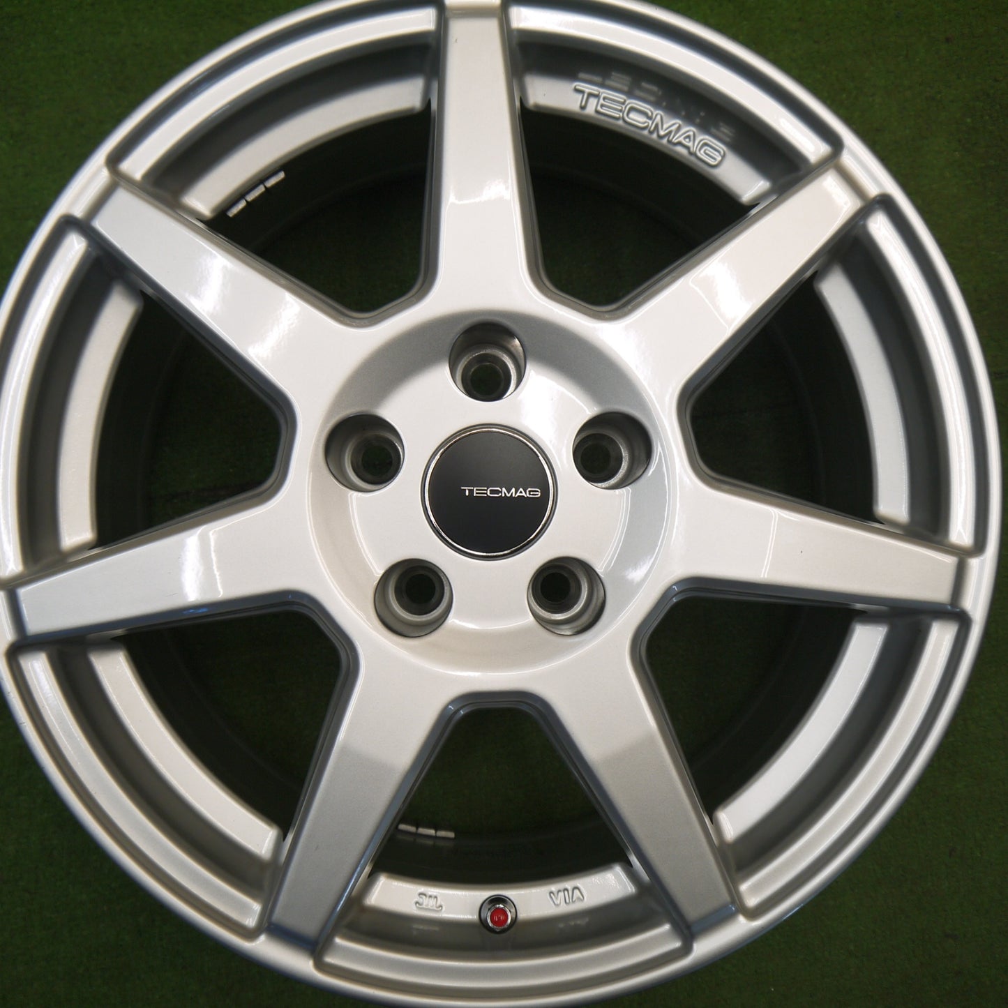 キレイ★JEEP ジープ 等 TECMAG Type 207R 16インチ ホイール テクマグ タイプ 207R 16×7J PCD110/5H★6040311Hホ