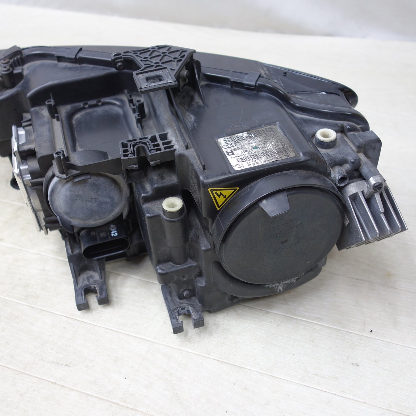 [送料無料] ◆Audi アウディ A5 8T 純正 HID ヘッドライト 8T0941005A 8T0941006A 左右セット◆