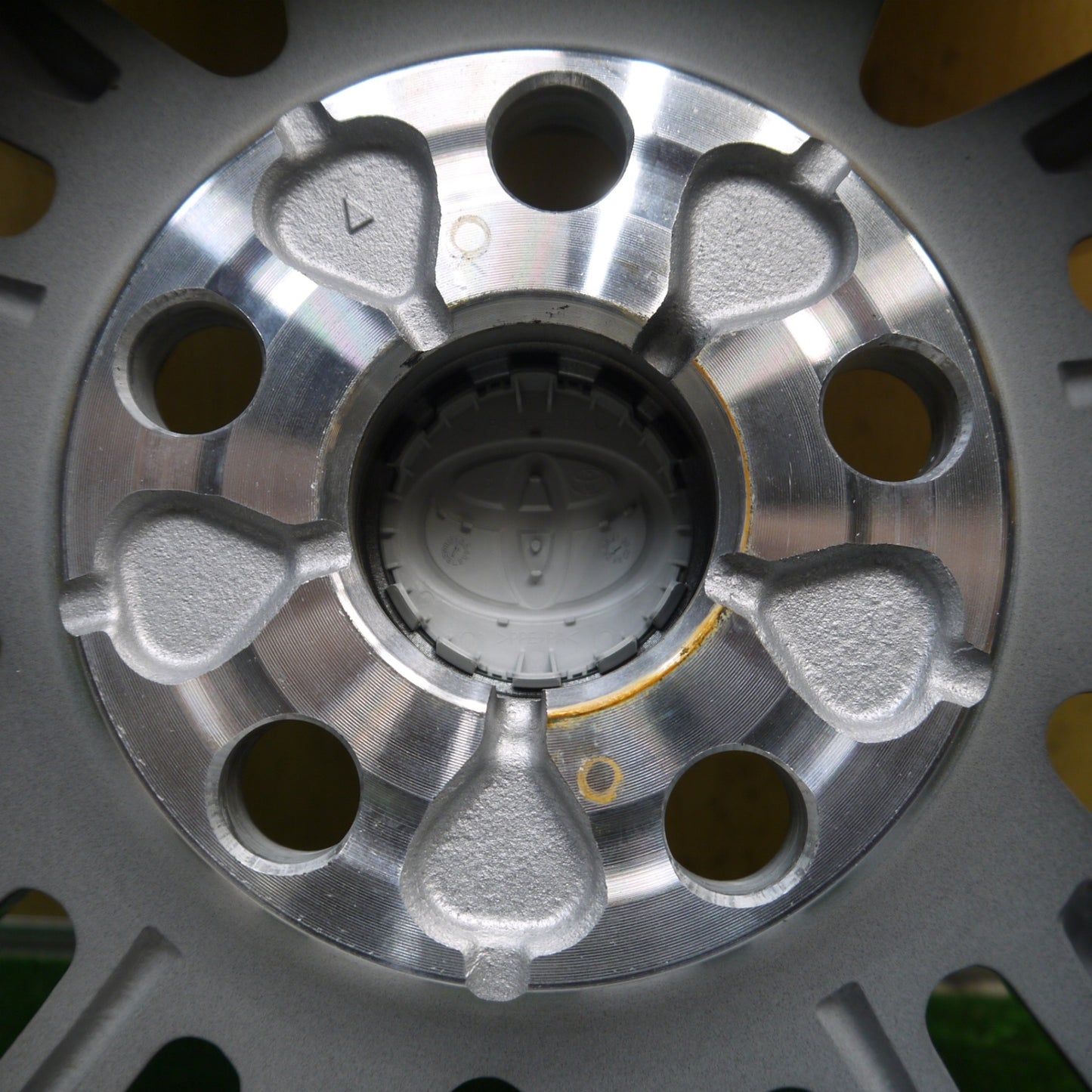新車外し★トヨタ 40系 アルファード Zグレード 純正 ホイール 18インチ 18×7J PCD120/5H★6070106KKホ