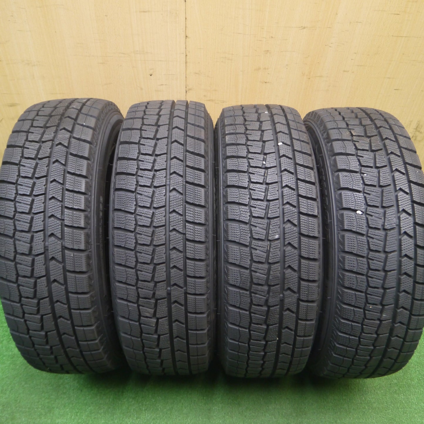 [送料無料] バリ溝！22年！キレイ！9.5分以上★FIAT フィアット 500 純正 スチール 175/65R14 スタッドレス ダンロップ ウインターマックス WM02 14インチ PCD98/4H★4112703Hス