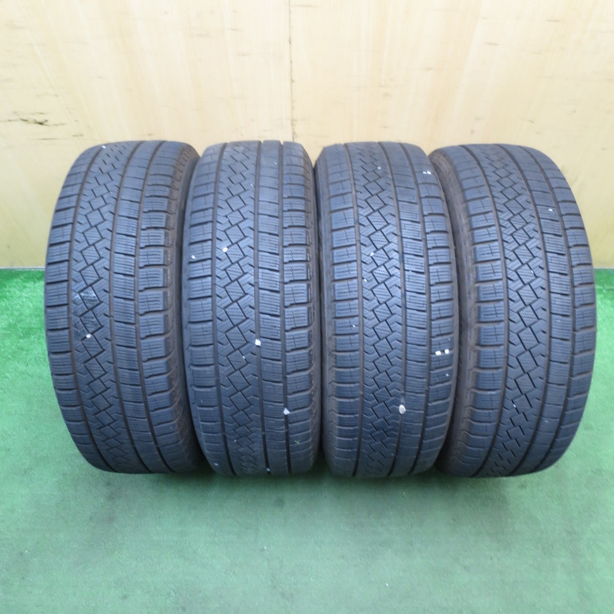 バリ溝！22年！8.5分★ワーゲン 等 EUROTECH 205/55R16 スタッドレス ピレリ アイスゼロ アシンメトリコ ユーロテック 16インチ PCD112/5H★5060802NJス