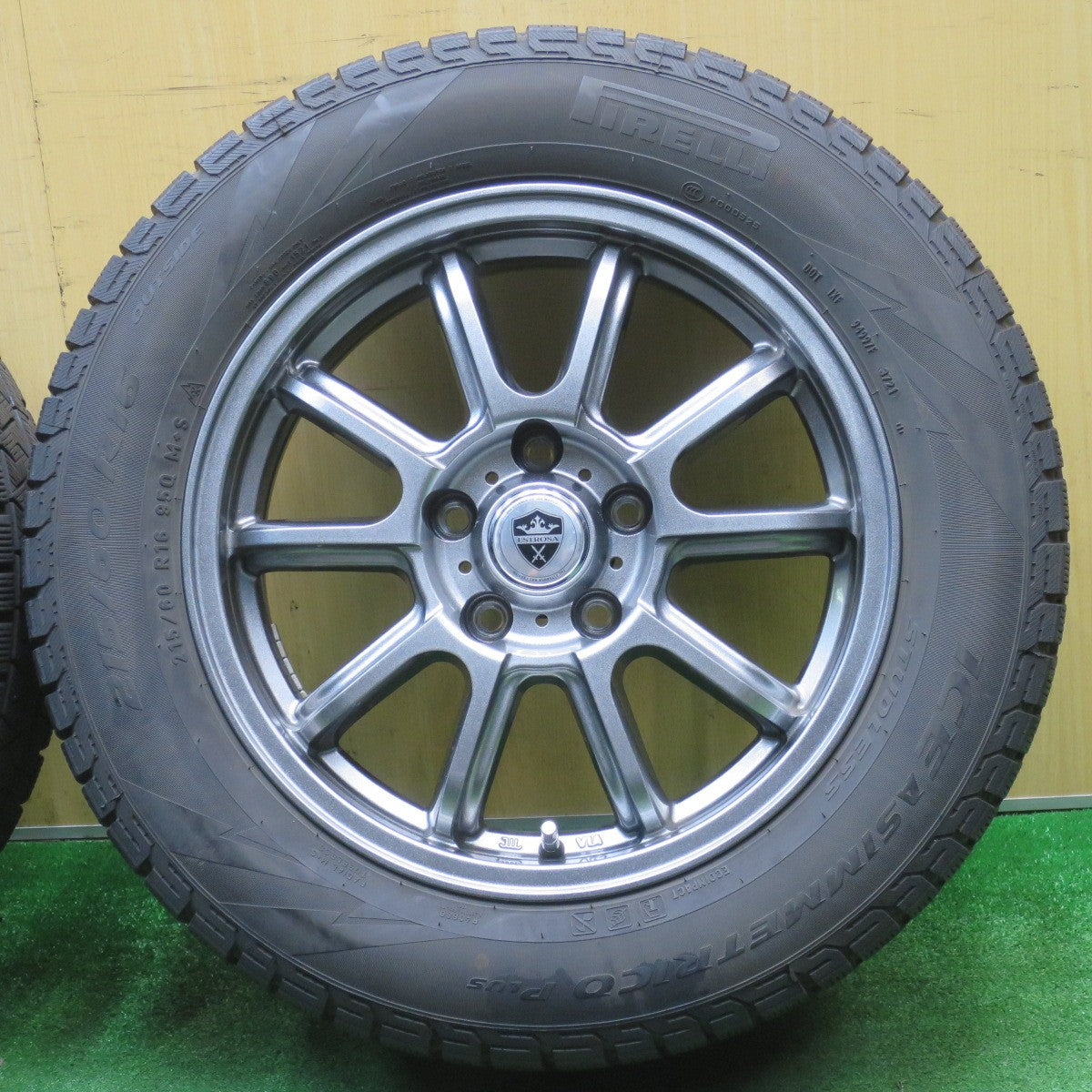 キレイ★スタッドレス 215/60R16 ピレリ アイスアシンメトリコ プラス ESTROSA エステローザ 16インチ PCD114.3/5H★5121802NJス