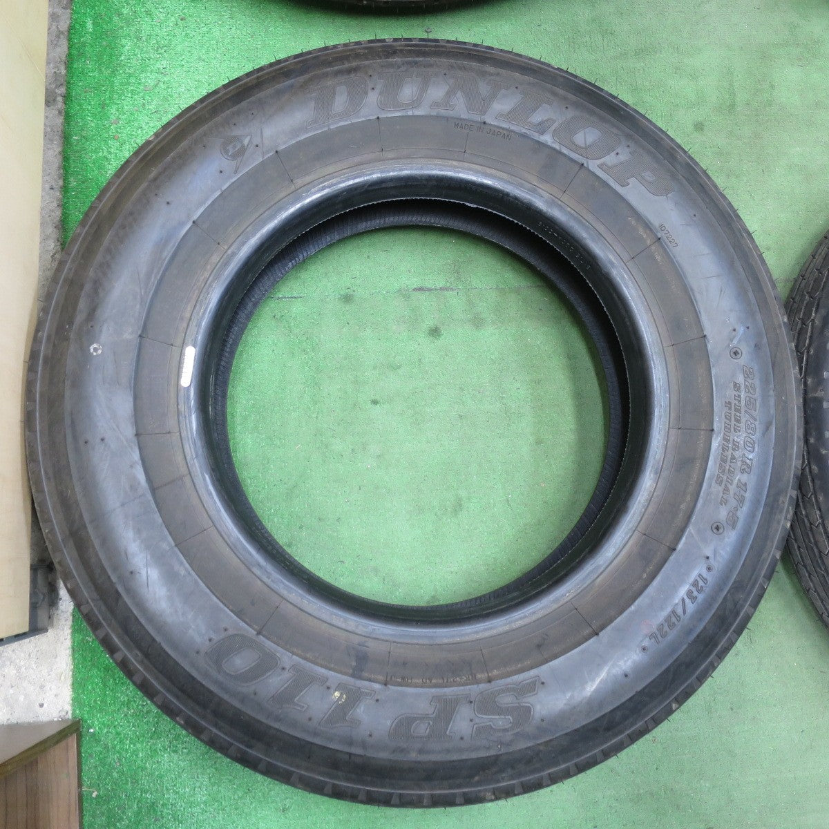 新車外し！25年！ほぼ未使用！6本★トラック タイヤ 225/80R17.5 123/122L ダンロップ SP110 17.5インチ★5122014イノタ