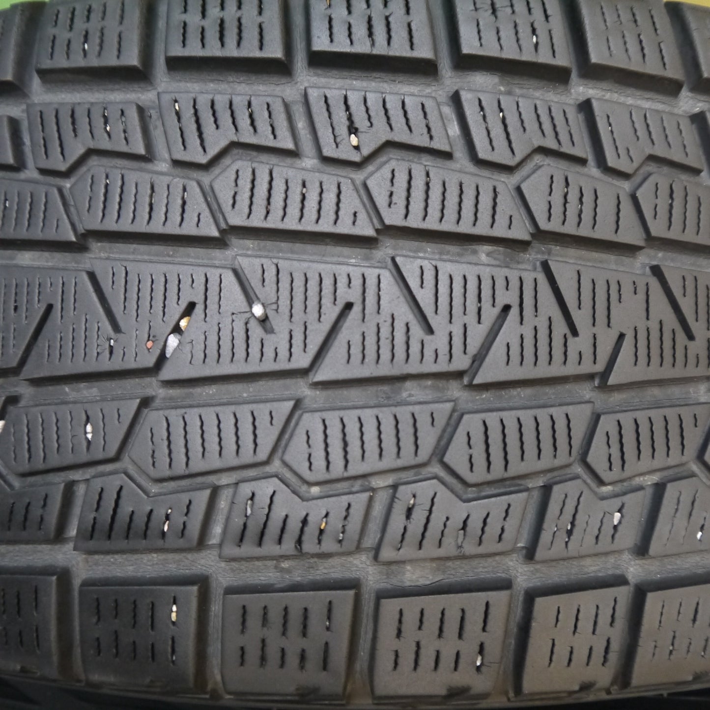 バリ溝！キレイ！8.5分★スタッドレス 225/65R17 ヨコハマ アイスガード G075 MiLLOUS ミルアス 17インチ PCD114.3/5H★5062303Hス