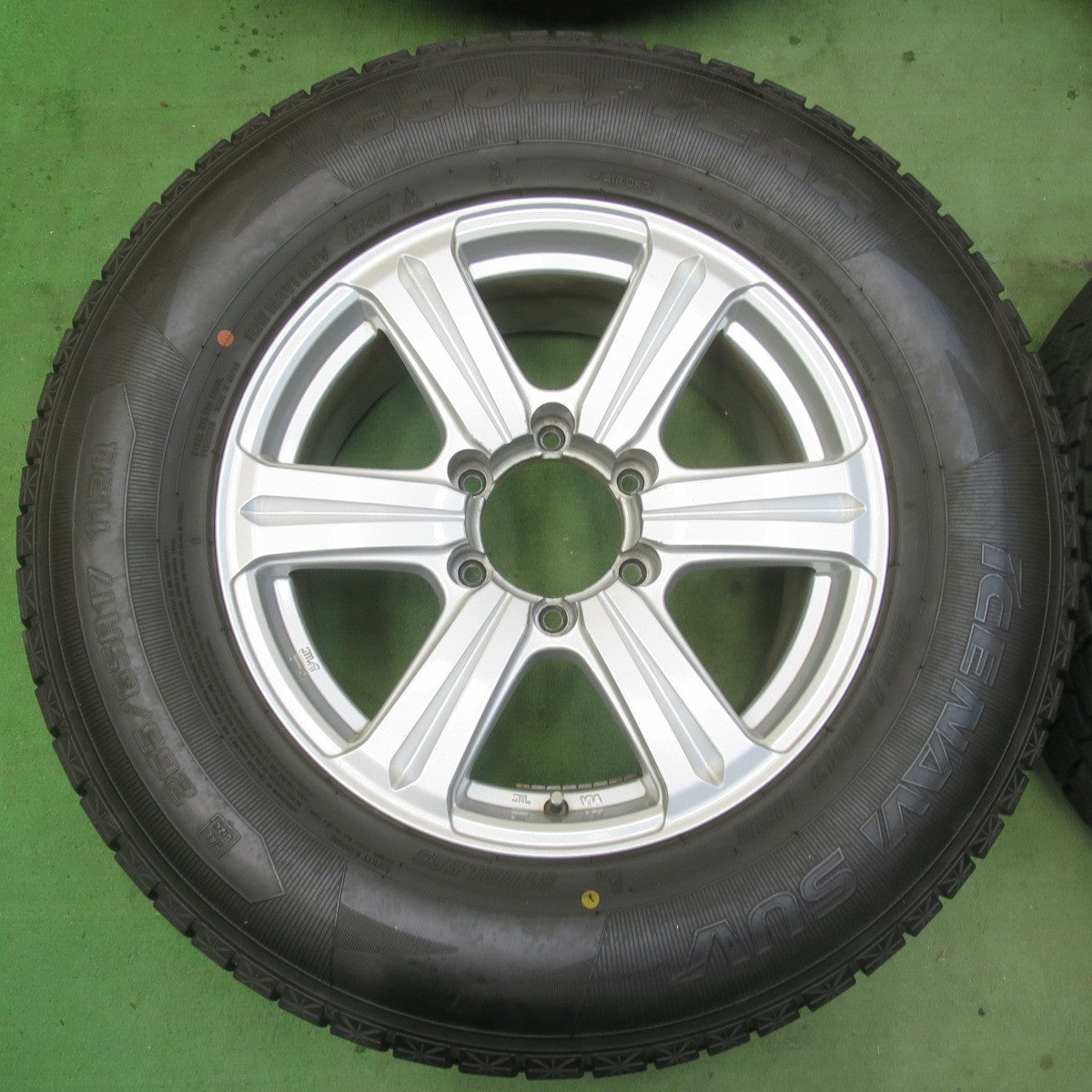 バリ溝！9.5分★スタッドレス 265/65R17 グッドイヤー アイスナビ SUV 社外 アルミ 17インチ PCD139.7/6H★6011003イス