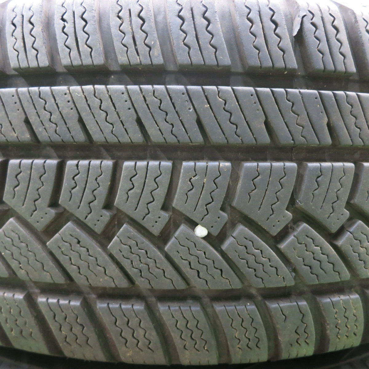 [送料無料] バリ溝！20年！9分★レガシィ等 205/55R16 スタッドレス ハイフライ Win-turi 212 Verthandi ヴェルサンディ ヴェルザンディ PCD100/5H★4093001HAス
