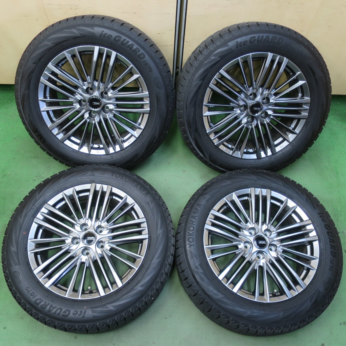 バリ溝！24年！キレイ！9.5分★スタッドレス 225/60R18 ヨコハマ アイスガード iG70 Taylor AME テイラー 18インチ PCD114.3/5H★6040606イス