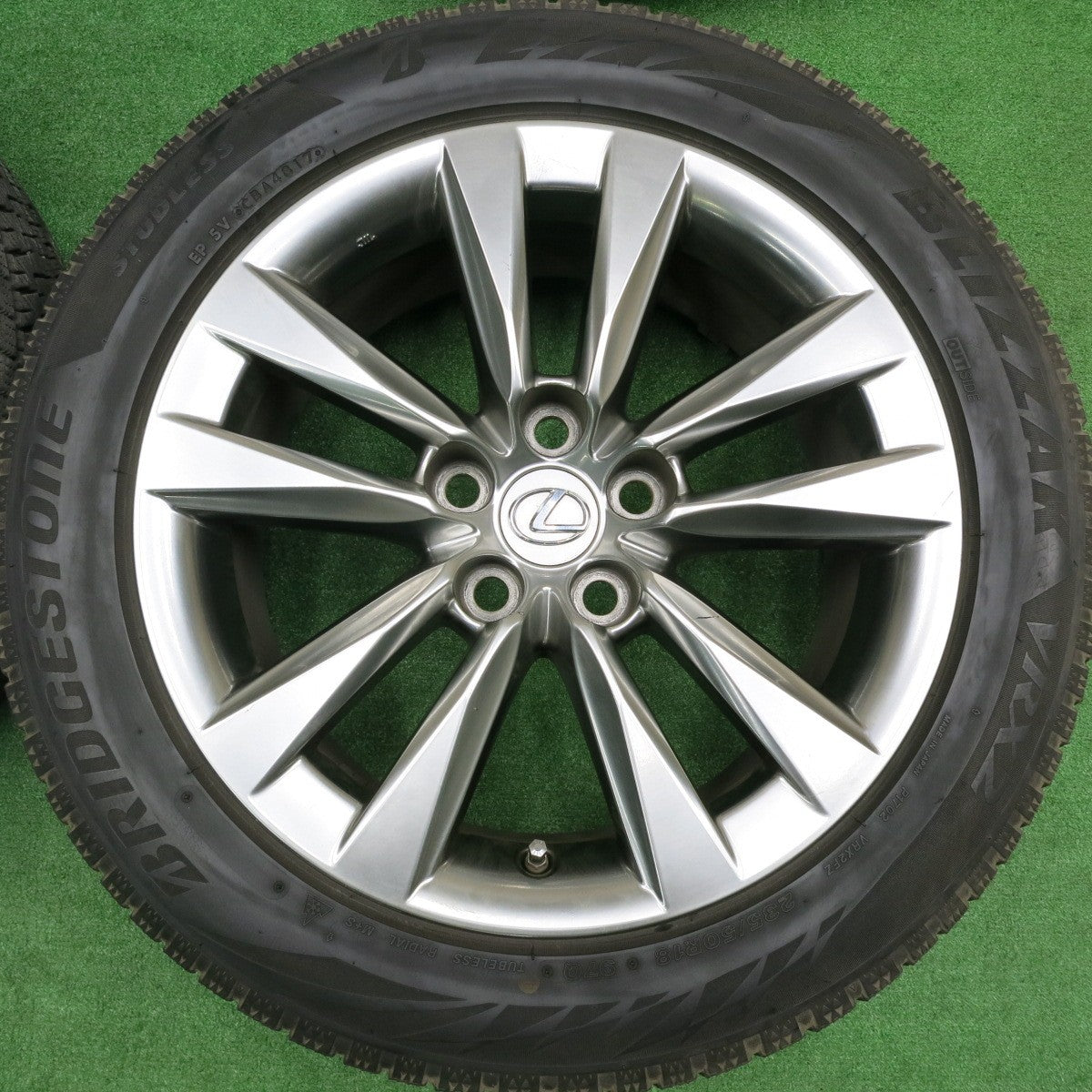 [送料無料] キレイ！センサー付★レクサス LS 純正 235/50R18 スタッドレス ブリヂストン ブリザック VRX2 PCD120/5H★4100205HAス