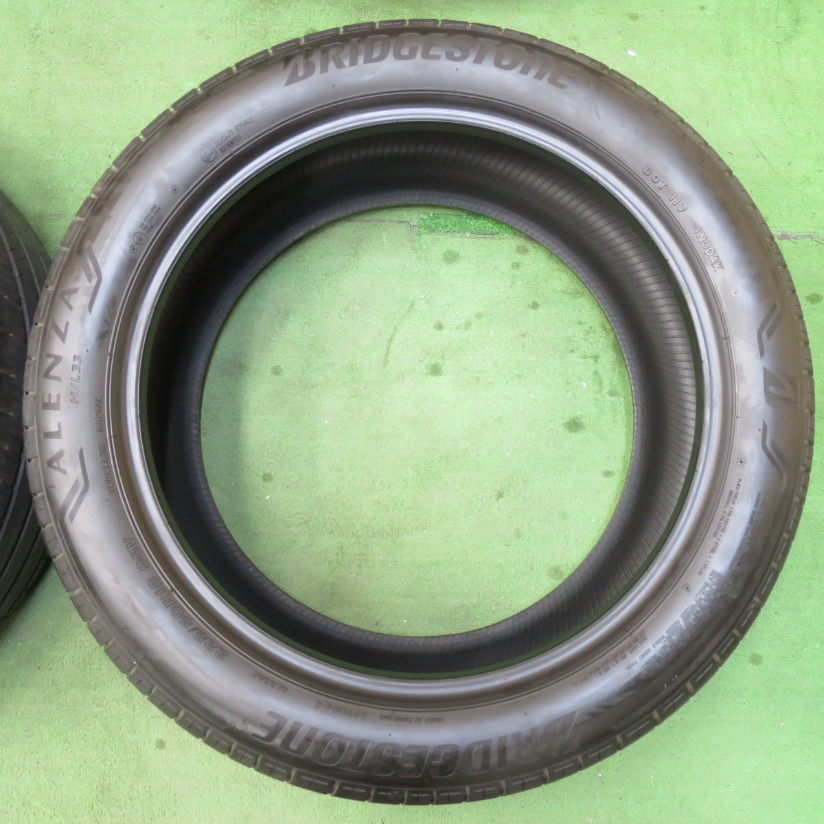 [送料無料] 新車外し！24年★225/50R18 ブリヂストン アレンザ H/L33 タイヤ 18インチ カローラクロス C-HR エスティマ オデッセイ 等★5022414イノタ