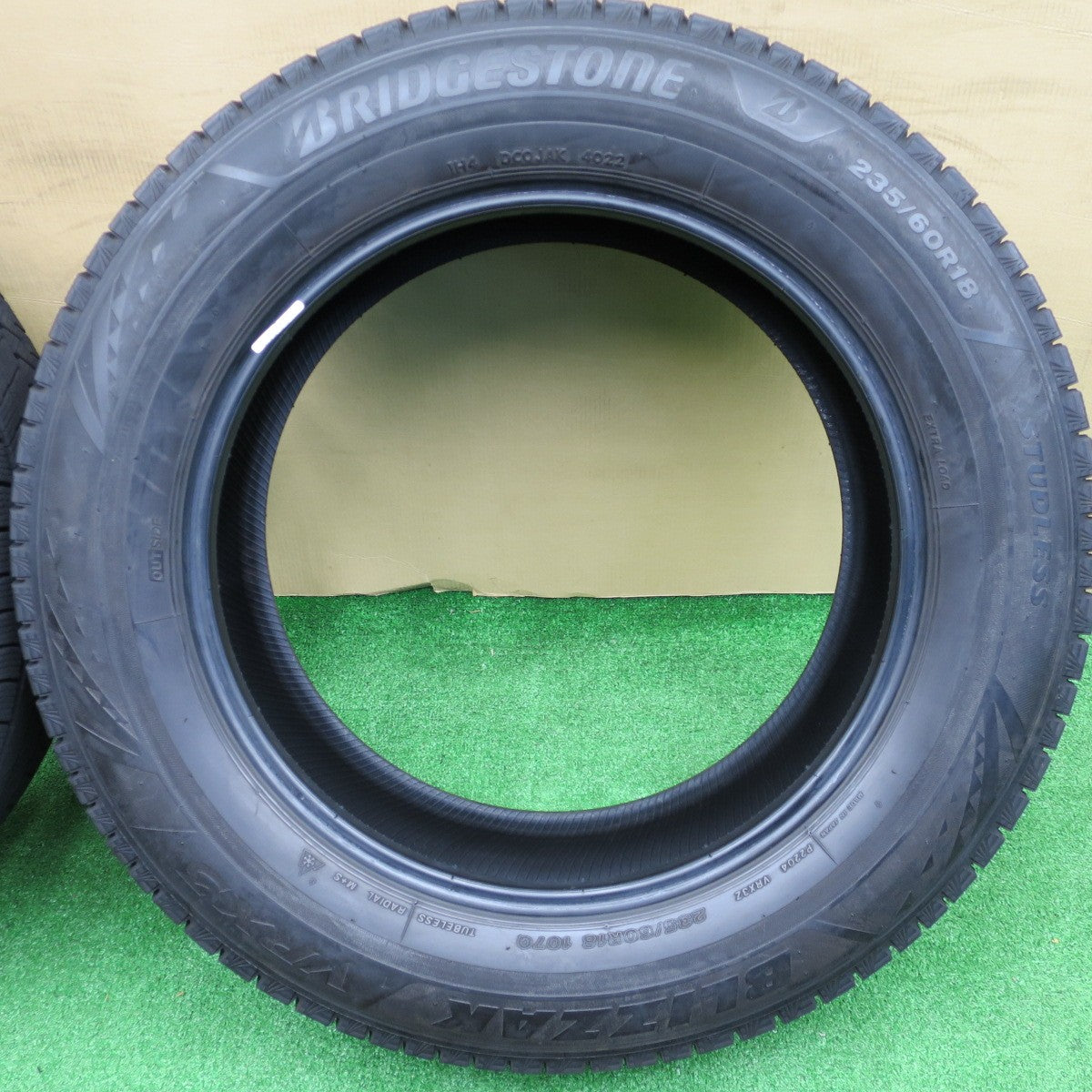 4本価格！22年★スタッドレス 235/60R18 ブリヂストン ブリザック VRX3 タイヤ 18インチ レクサス NX CX-60 CR-V 等★5122003NKスタ