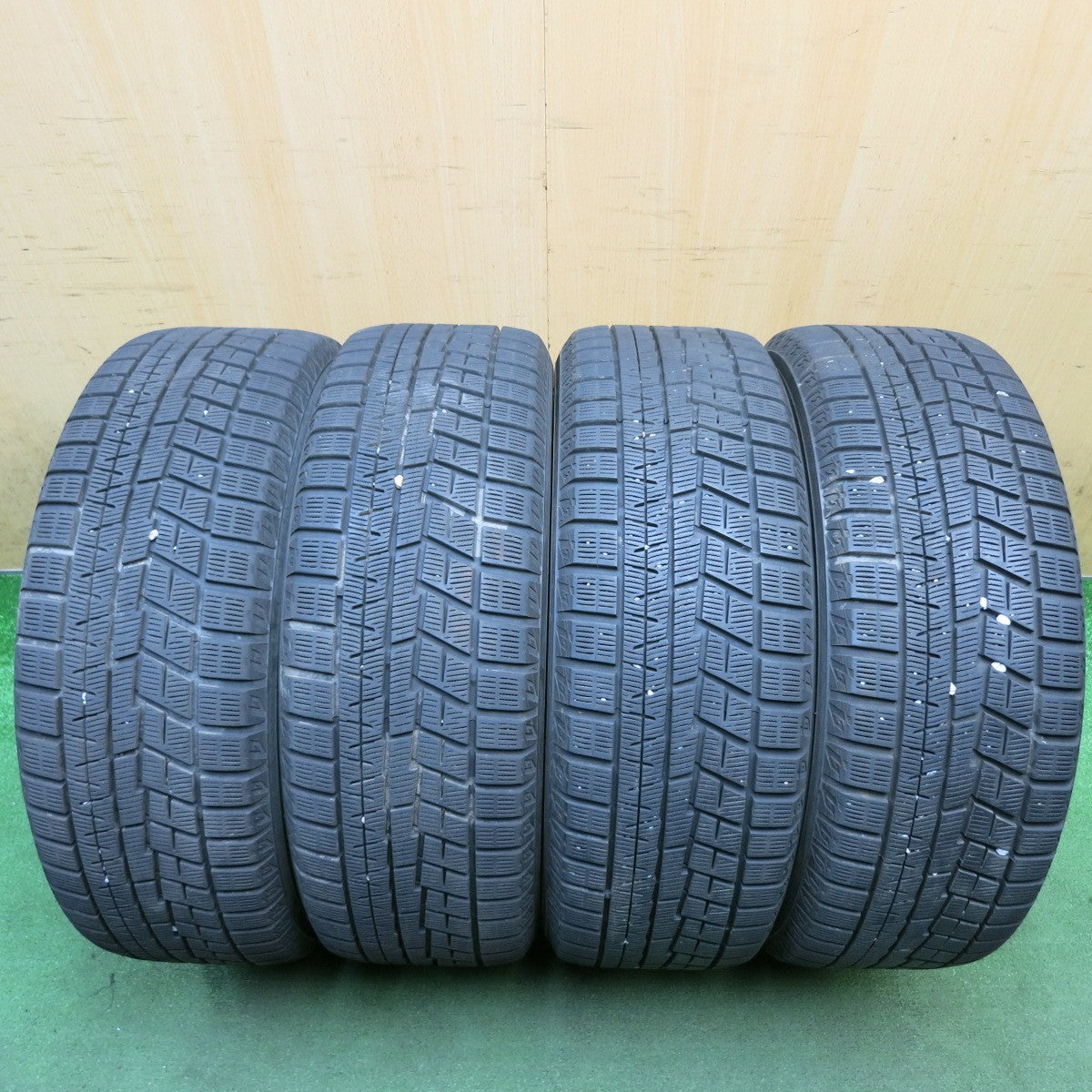 バリ溝！9.5分◎スタッドレス 215/50R18 ヨコハマ アイスガード iG60 Humanline HS-10M ヒューマンライン 18インチ PCD114.3/5H◎6101008HAス