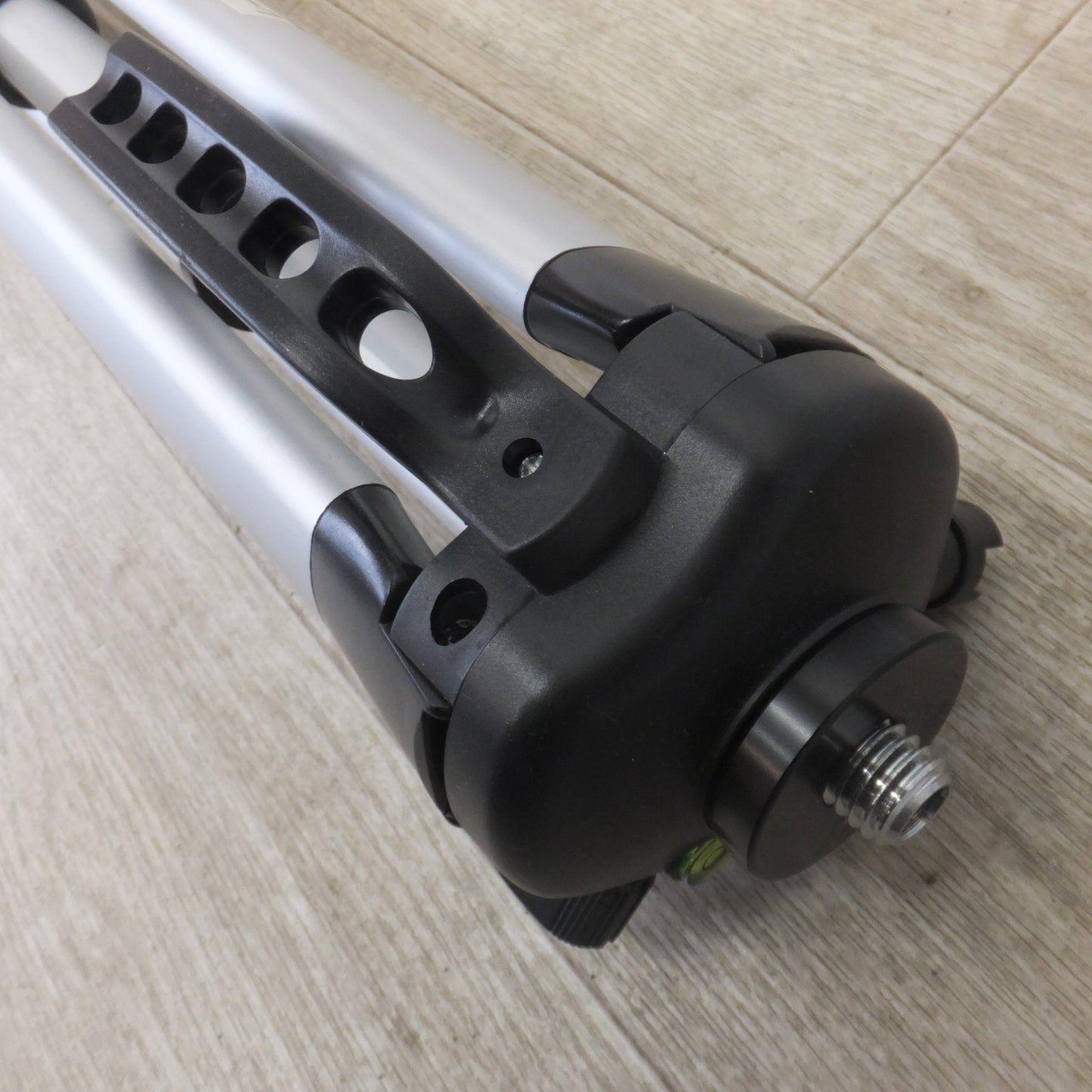[送料無料] 現状品★ムラテックKDS レーザークロス三脚 4M LEC-4M★