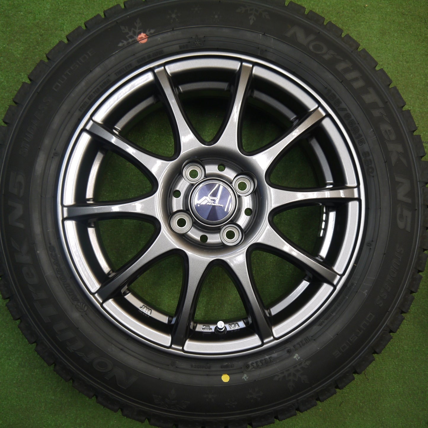 未使用！25年★スタッドレス 185/65R15 オートバックス ノーストレック N5 Abfahren 15インチ PCD100/4H★6012604Hス