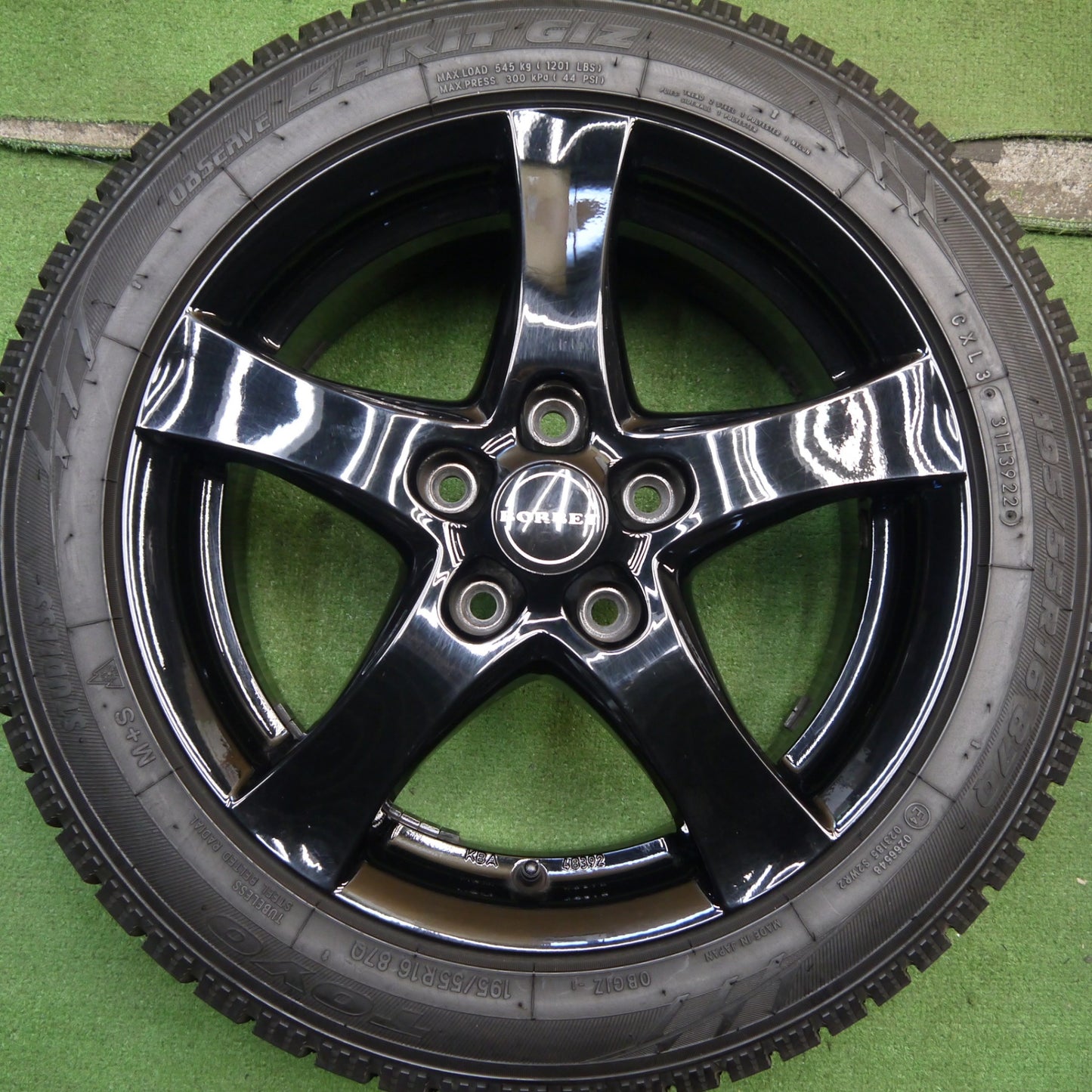 バリ溝！22年！キレイ！9.5分以上★MINI ミニ クーパー 等 BORBET 195/55R16 スタッドレス トーヨー オブザーブ ガリット GIZ ボルベット 16インチ PCD112/5H★5060405Hス