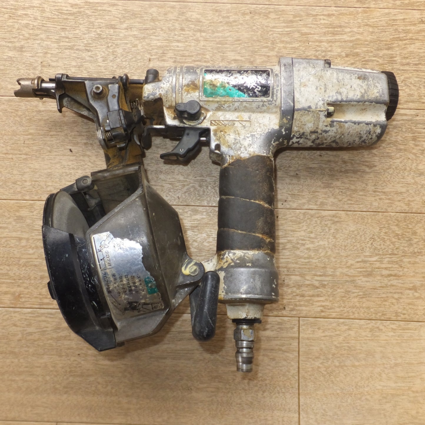 [送料無料] ★日立 ねじ打機 WF4AK　ベビー釘打機 NV50AF2　ベビータッカ N2504A　マキタ エアタッカ AT1025A　セット★