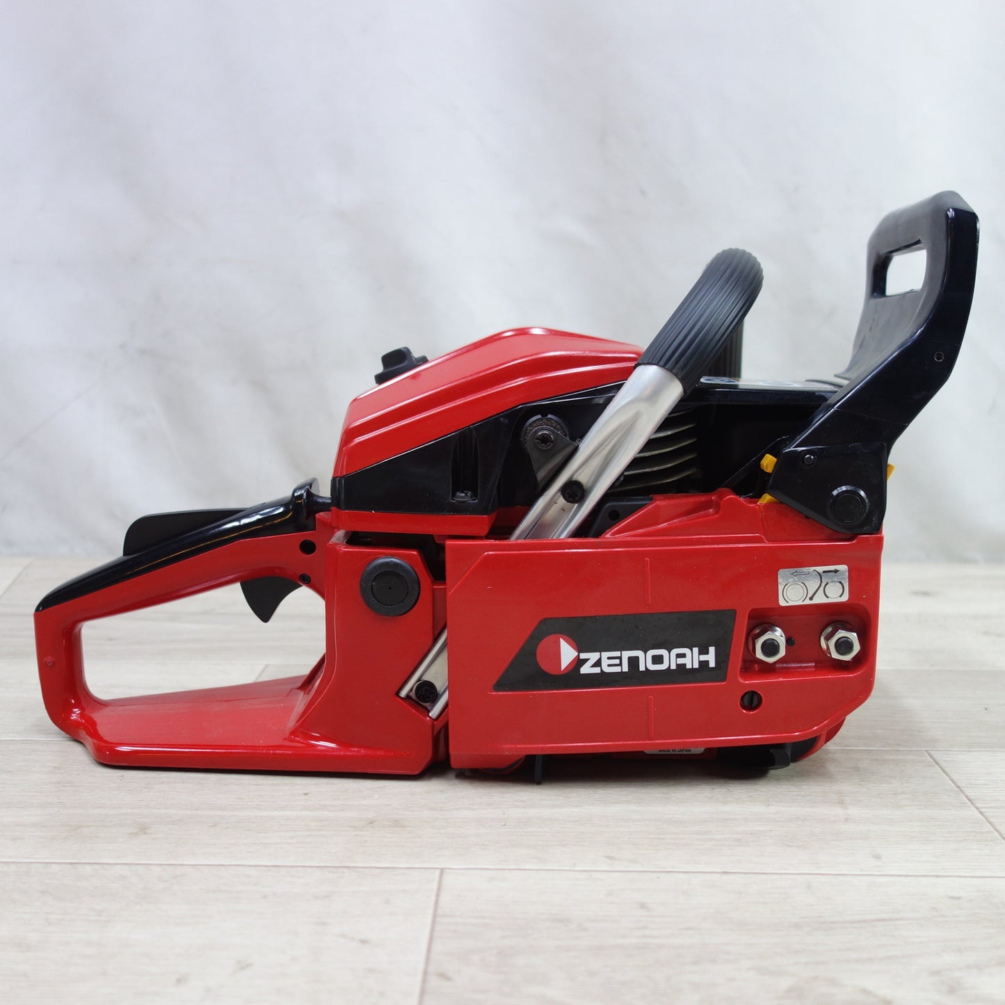 [送料無料] 未使用！付属品付き◆ゼノア チェンソー G5201 切断機 電動 工具 チェーンソー 軽量 のこぎり 木工用 ZENOAH◆