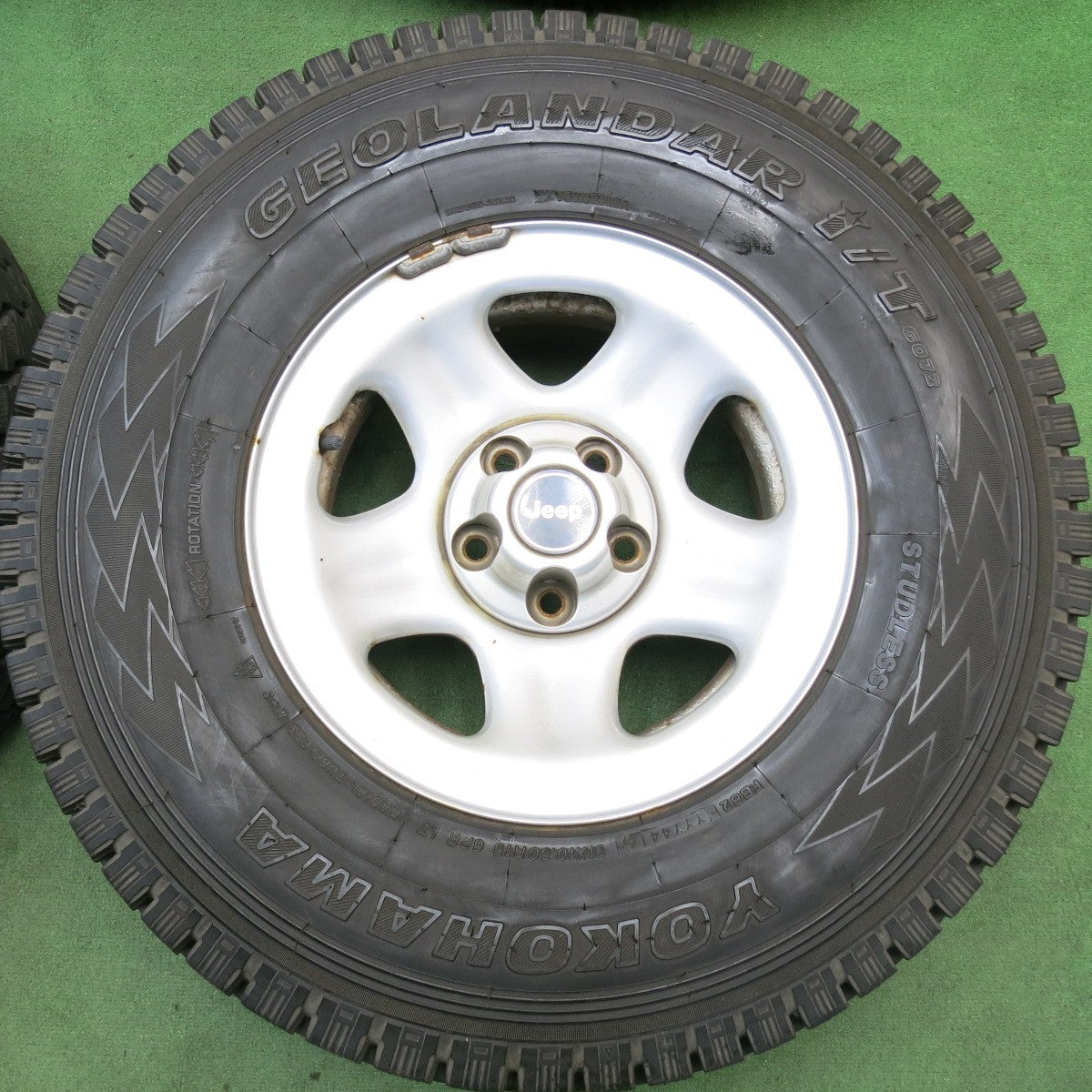 バリ溝 16年 9.5分◎ジープ チェロキー 純正 スチール 31×10.50R15 6PR スタッドレス ヨコハマ ジオランダー i/T G072 15インチ PCD114.3/5H◎6062504HAス