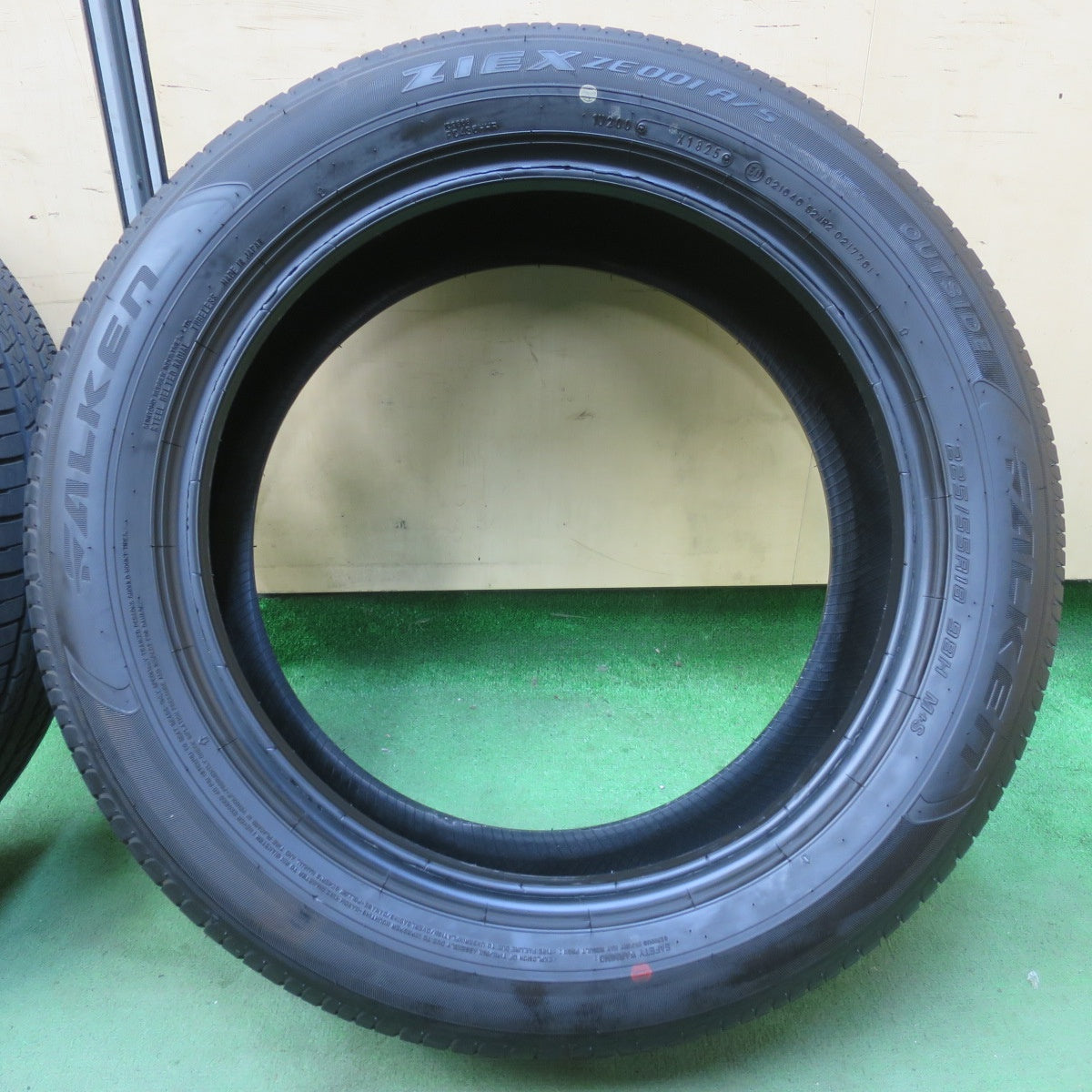 新車外し！25年★225/55R18 ファルケン ZIEX ZE001 A/S タイヤ 18インチ フォレスター クロストレック エルグランド 等★5121705イノタ