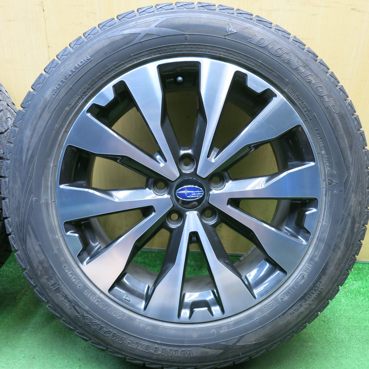 バリ溝！9分◎スバル BS9 レガシィ アウトバック 純正 225/60R18 スタッドレス ダンロップ ウインターマックス SJ8 18インチ PCD114.3/5H◎6100804HAス