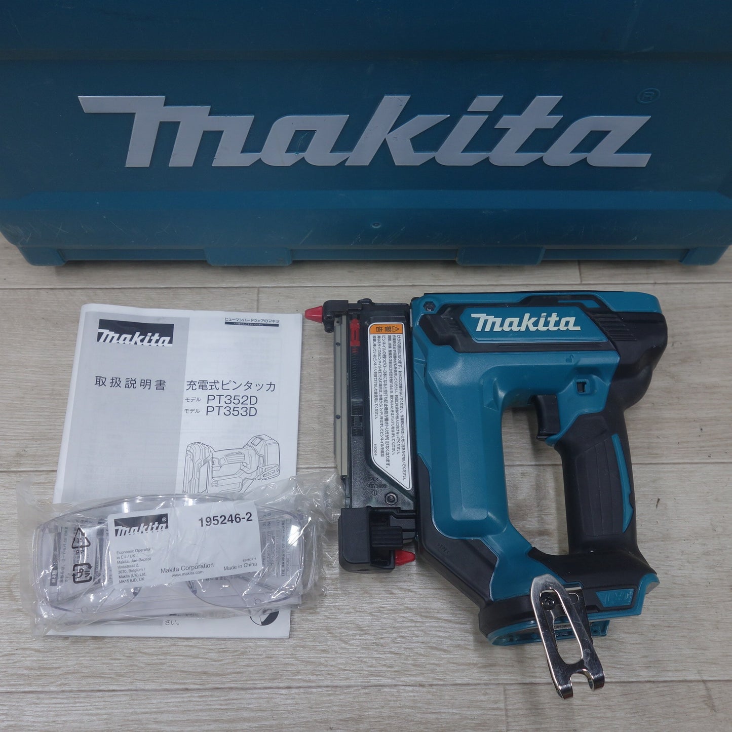[送料無料] ◆マキタ 35mm 充電式 ピンタッカ PT353DZK タッカー 電動 工具 18V コードレス 釘打ち機 釘打機 ケース付き Makita◆