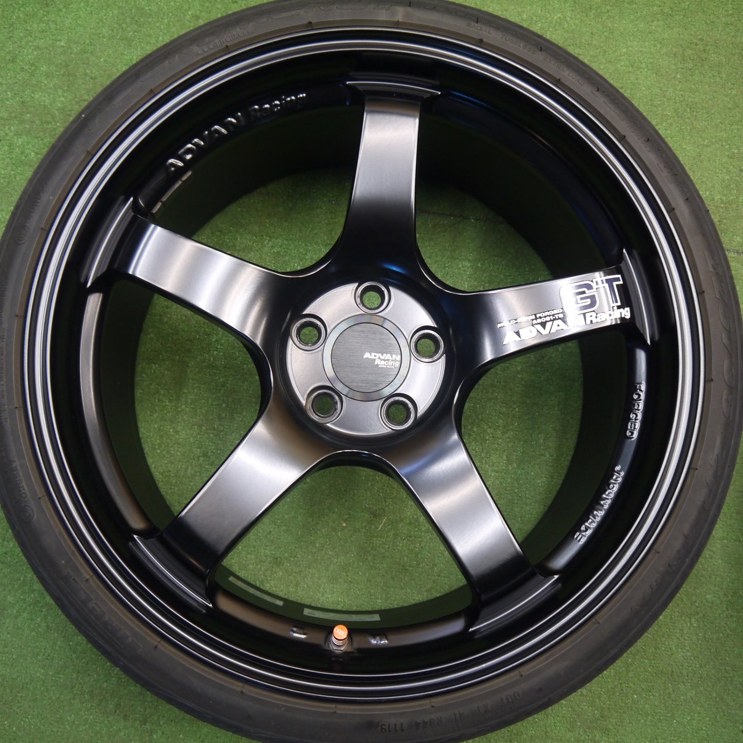 キレイ★プリウス 86 BRZ 等 ADVAN Racing GT 225/35R18 ピレリ P ZERO NERO GT アドバン レーシング 18インチ PCD100/5H★6011903Hノ
