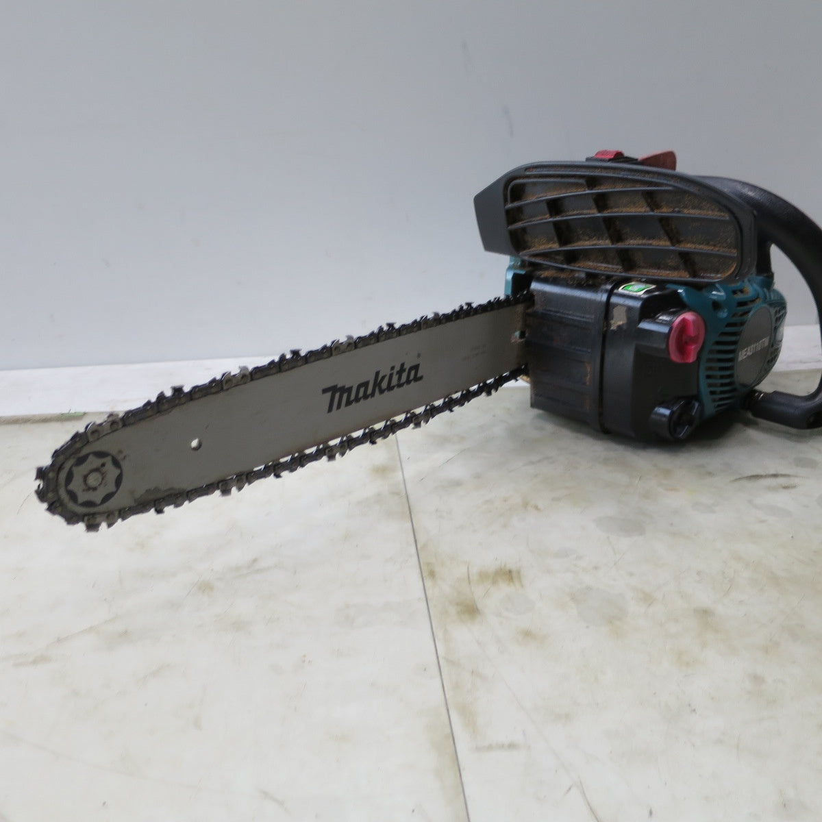 [送料無料] ◆マキタ エンジン チェンソー MEA3110TM 切断機 工具 チェーンソー makita ジャンク品◆