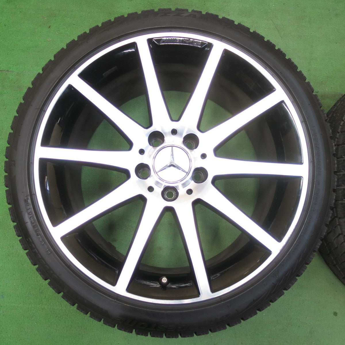 [送料無料] バリ溝！9分★ベンツ SLK SLC W172 R172 純正 AMG 235/40R18 255/35R18 スタッドレス ブリヂストン ブリザック VRX2 18インチ PCD112/5H★5022301IMス