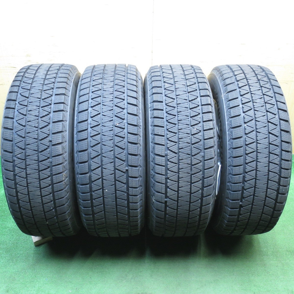 バリ溝！23年！キレイ！9.5分★LEHRMEISTER PREMIX 飛車 265/65R17 スタッドレス ブリヂストン ブリザック DM-V3 レアマイスター プレミックス PCD139.7/6H★5040202KKス