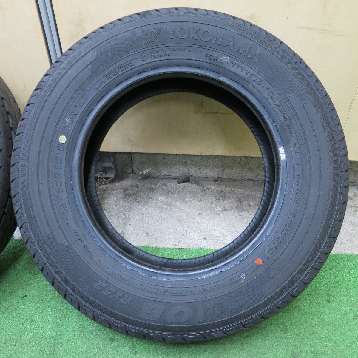 新車外し！25年★145/80R12 80/78N ヨコハマ JOB RY52 タイヤ 12インチ ハイゼット キャリイ エブリイ アトレー 等★6030603NGノタ