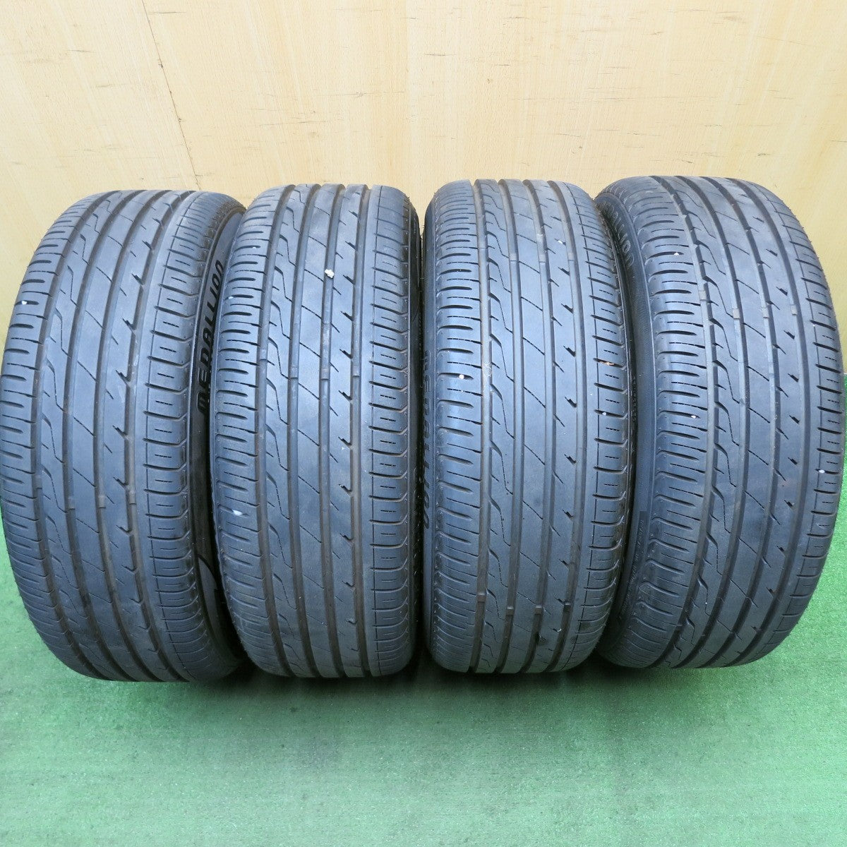 バリ溝！24年！キレイ！ほぼ10分★STEINER FTX AME 215/45R18 メダリオン CST MD-A1 シュタイナー 18インチ PCD114.3/5H★5070510HAノ