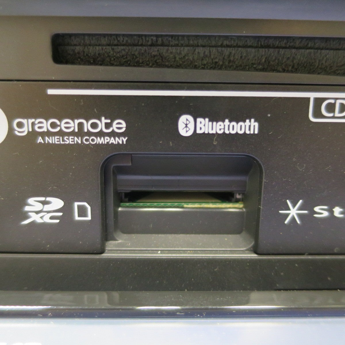 [送料無料] ☆Panasonic ストラーダ カーナビ ステーション 7型 ワイド CN-RA05WD 本体のみ フルセグ Bluetooth DVD CD 地図データ 2018年 Strada☆