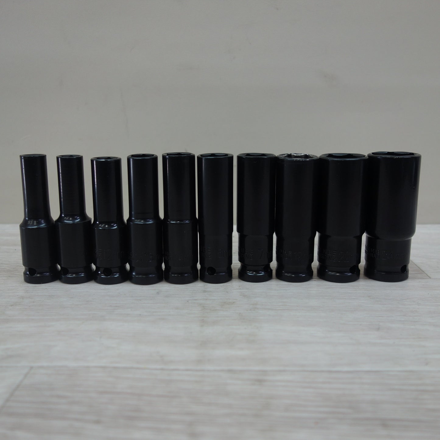 [送料無料] 美品！セット☆TONE ソケット アタッチメント 8 10 12 13 14 16 17 19 22 24 23 等 工具 トネ CHROM VANADIUM☆