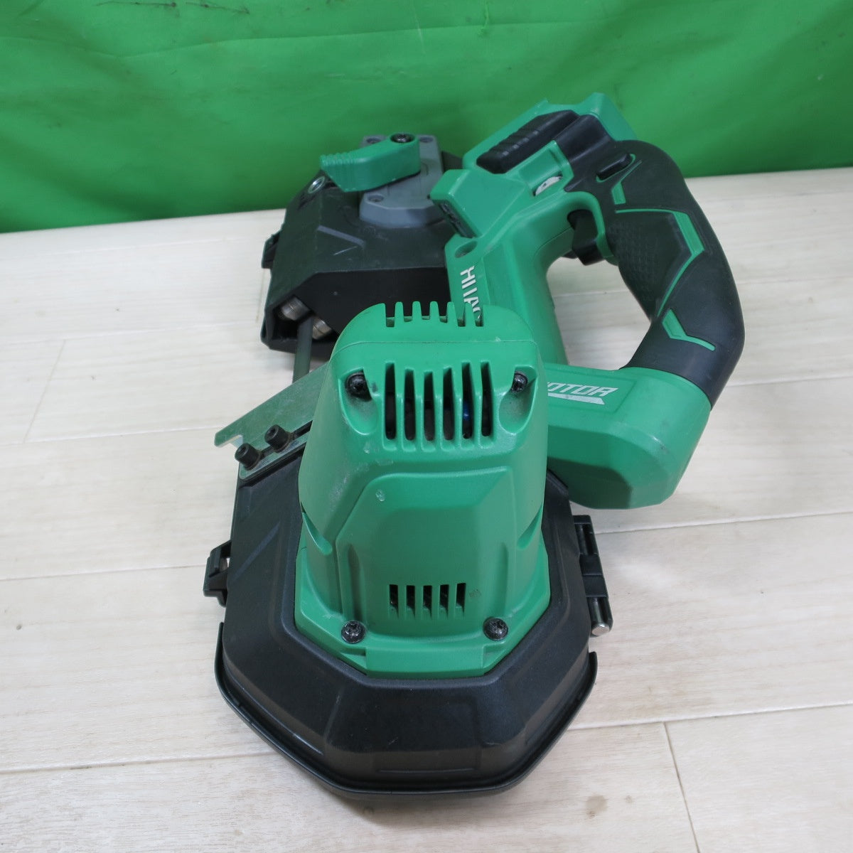 [送料無料] ☆日立 83mm コードレス ロータリ バンドソー CB18DBL(S) 電動 工具 切断機 充電式 HITACHI 本体のみ☆