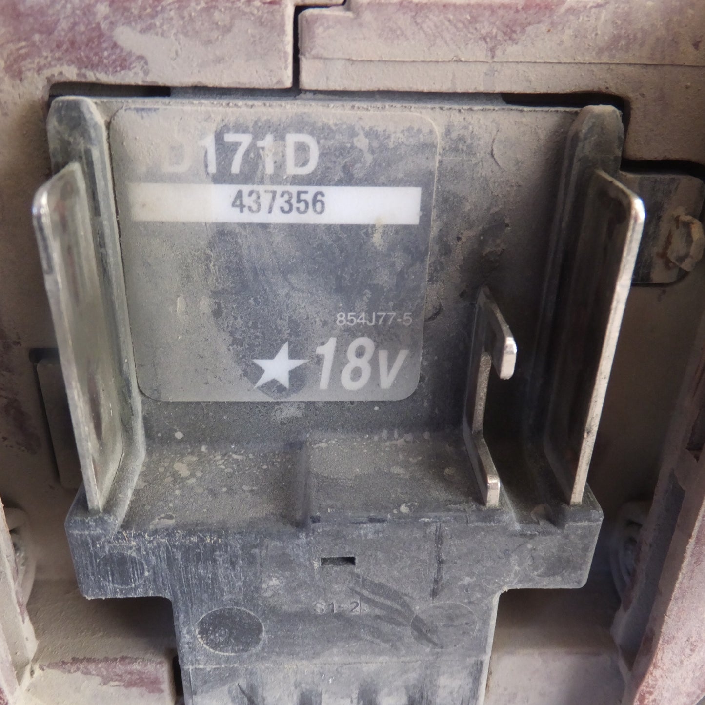 [送料無料] ジャンク★マキタ makita 充電式インパクトドライバ TD171DGXAR 18V★