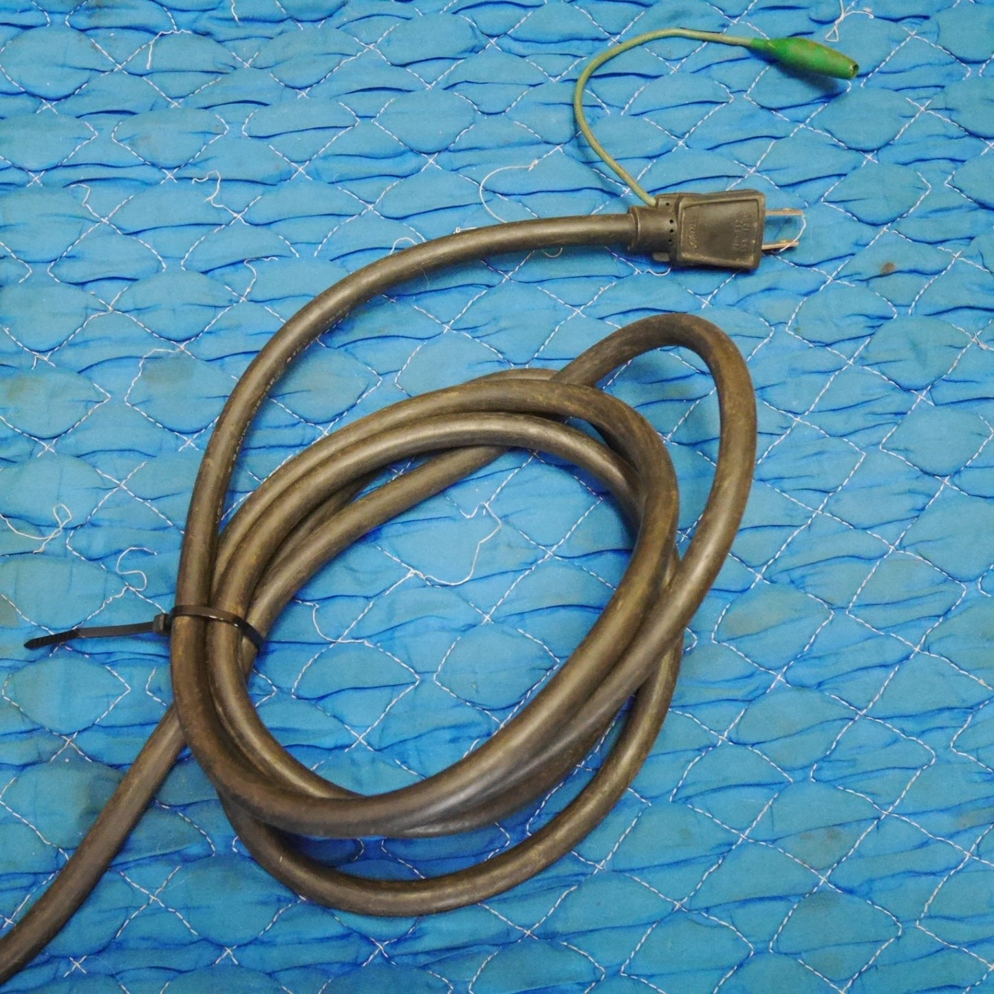 [送料無料] 付属品付き☆芝浦 電動 シャー レンチ LSR-22HD 電動 工具 ソケット付き シバウラ コード式 100V☆