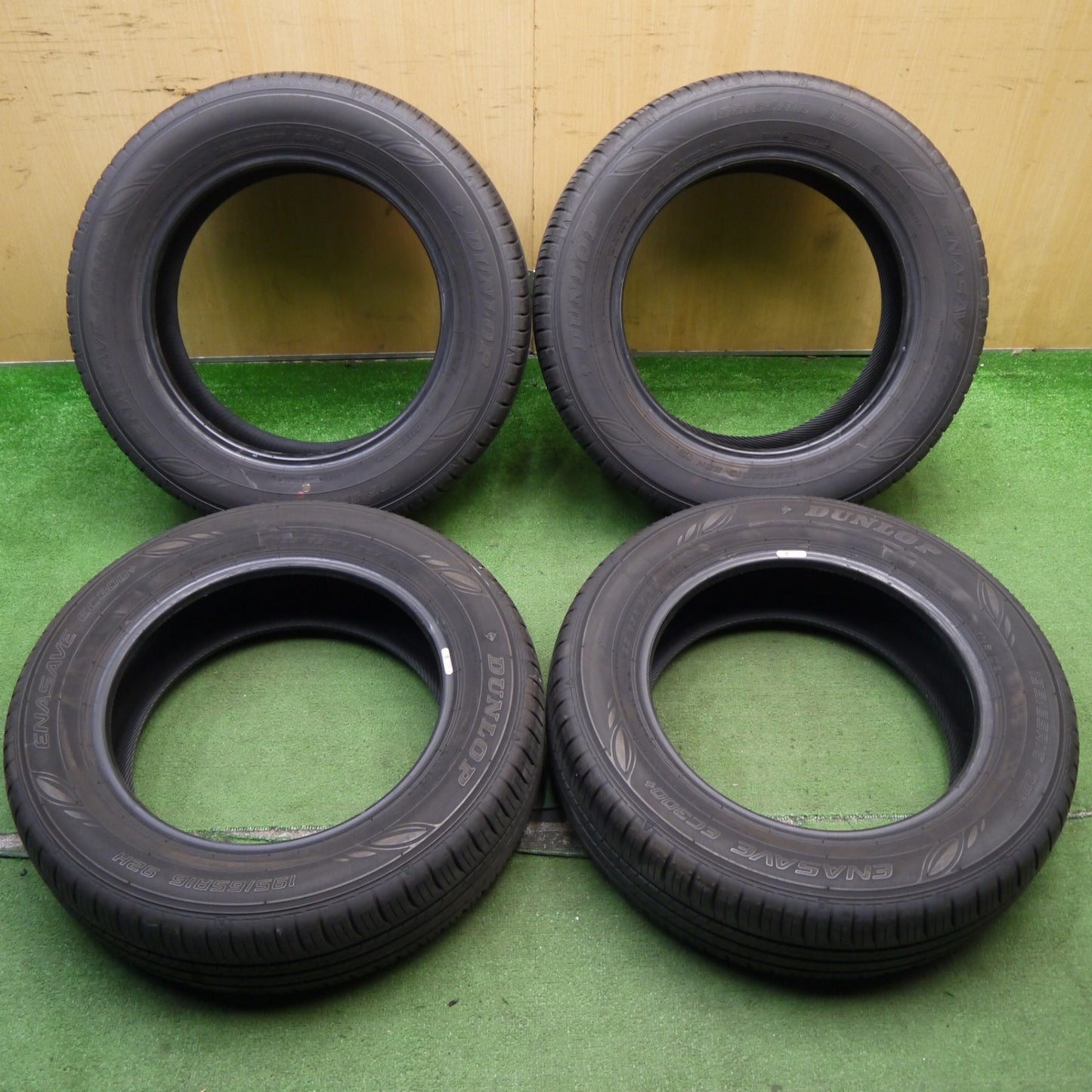 バリ溝！23年！9.5分以上★195/65R16 ダンロップ エナセーブ EC300+ タイヤ 16インチ ライズ ロッキー レックス 等★5062303KKノタ