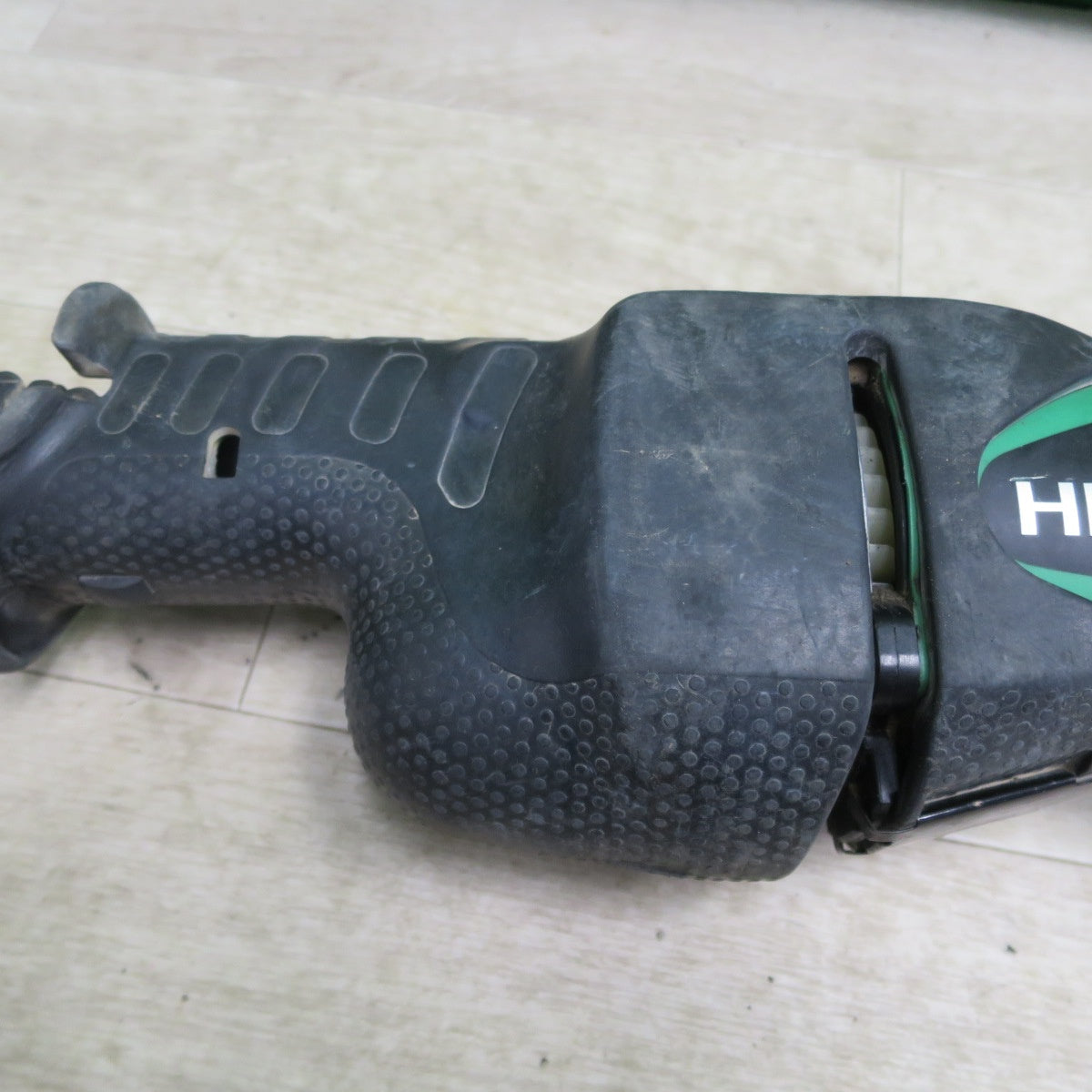 [送料無料] ☆日立工機 HITACHI 100V 130mm セーバソー CR13VC セイバーソー ケース付き 電気 のこぎり 電動 工具☆