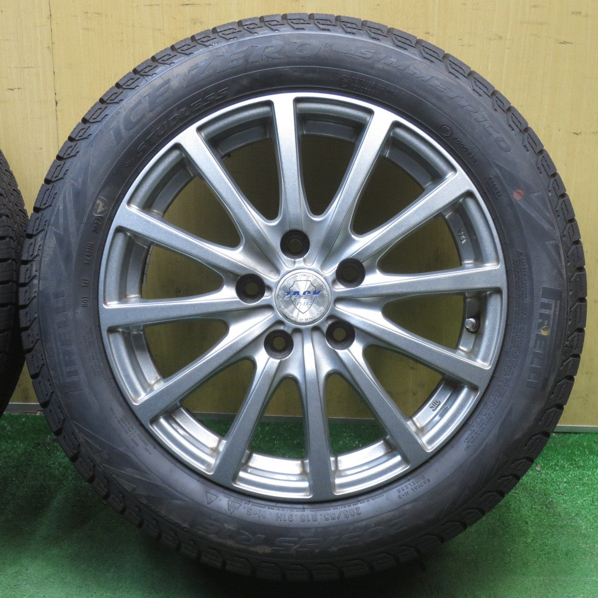 バリ溝！23年！キレイ！9.5分以上◎スタッドレス 205/55R16 ピレリ アイスゼロ アシンメトリコ ZACK JP-112 MONZA ザック モンツァ 16インチ PCD114.3/5H◎6092202NJス