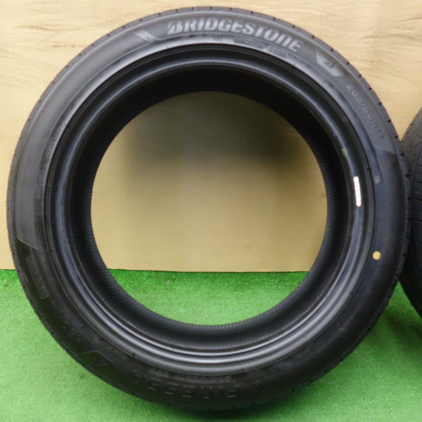 バリ溝！26年！9.5分★205/50R17 ブリヂストン FINESSA HB01 タイヤ 17インチ インプレッサ アクセラ ウィッシュ 等★6052903KTノタ
